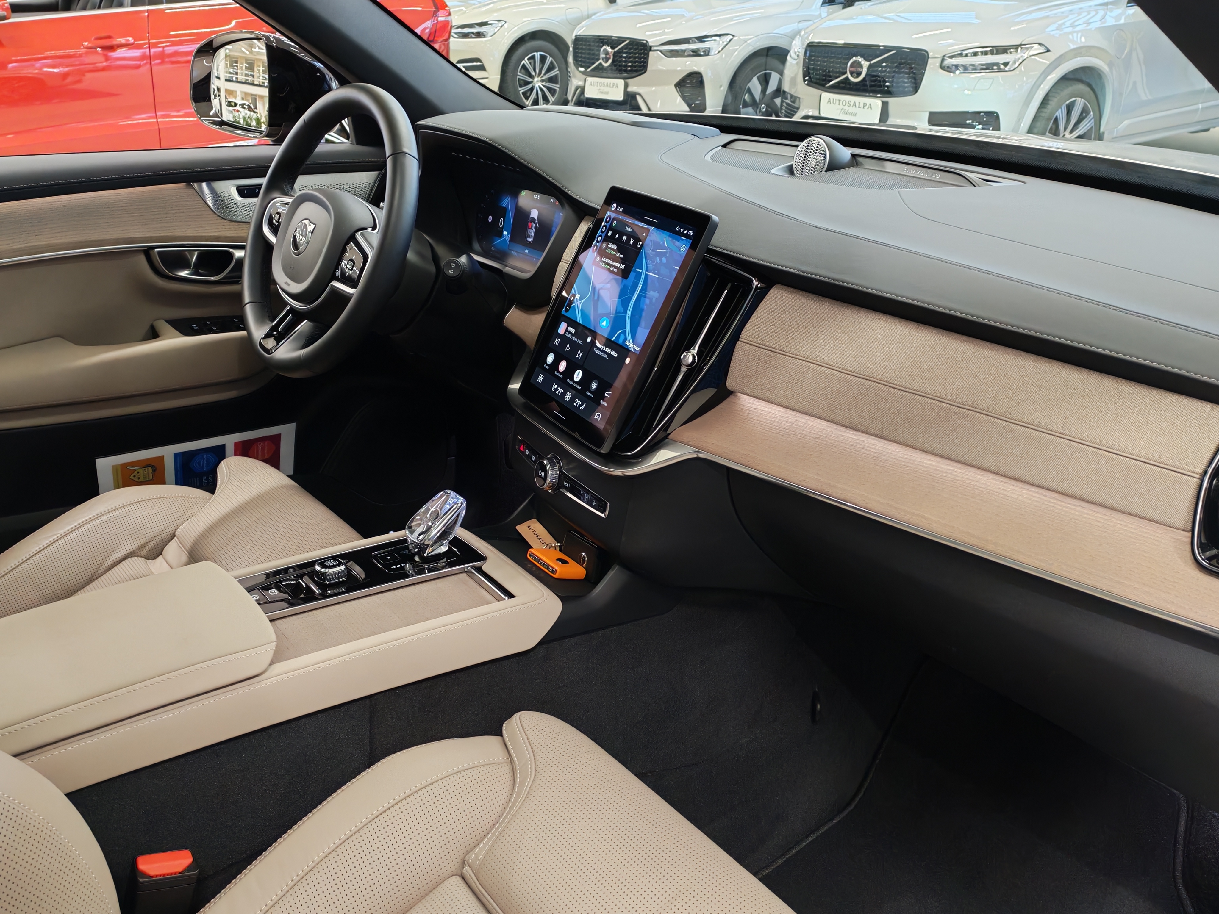 Volvo XC90 T8 AWD LONG RANGE ULTRA DARK TAKUU 24KK/40TKM