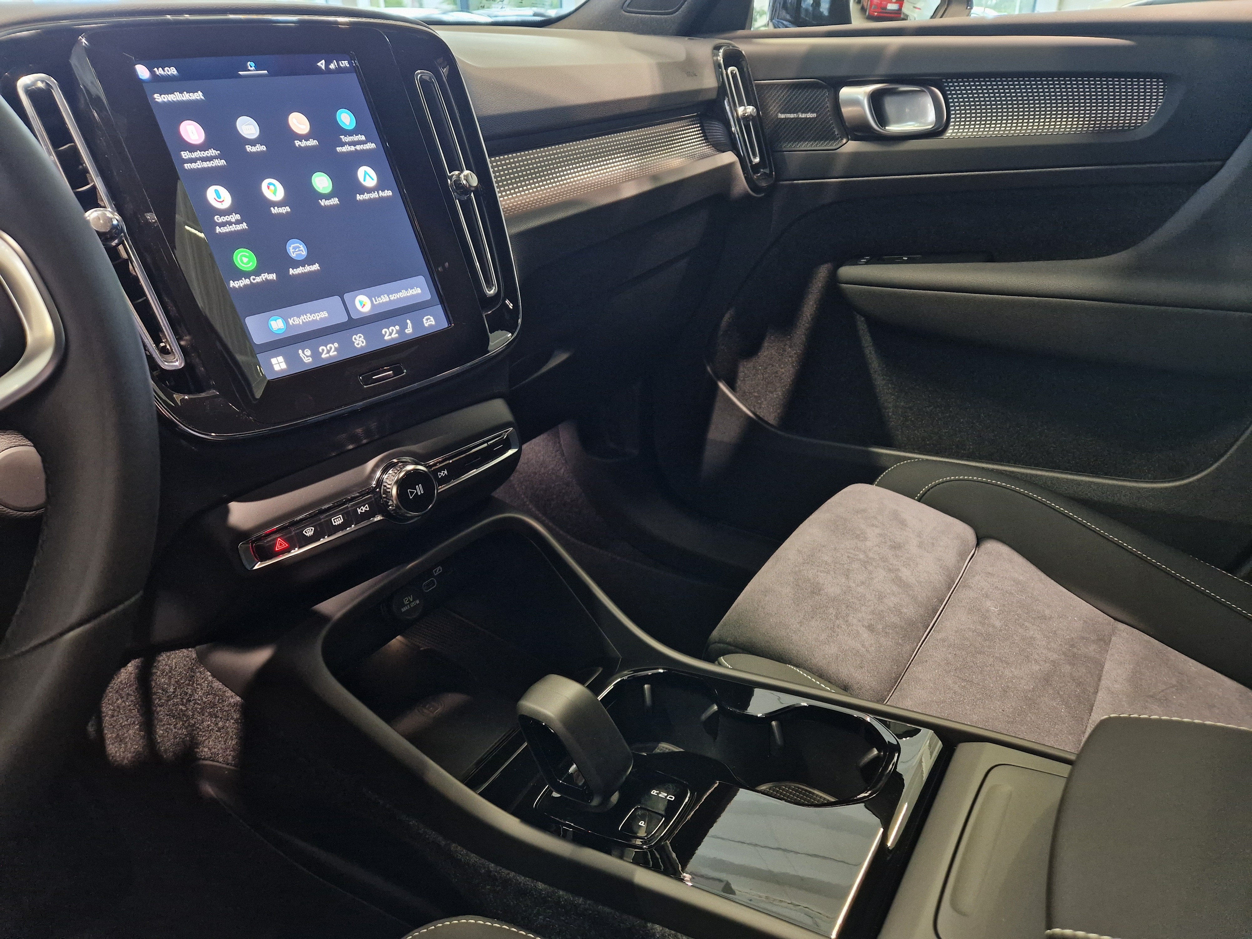 Volvo EX40 TWIN PLUS.