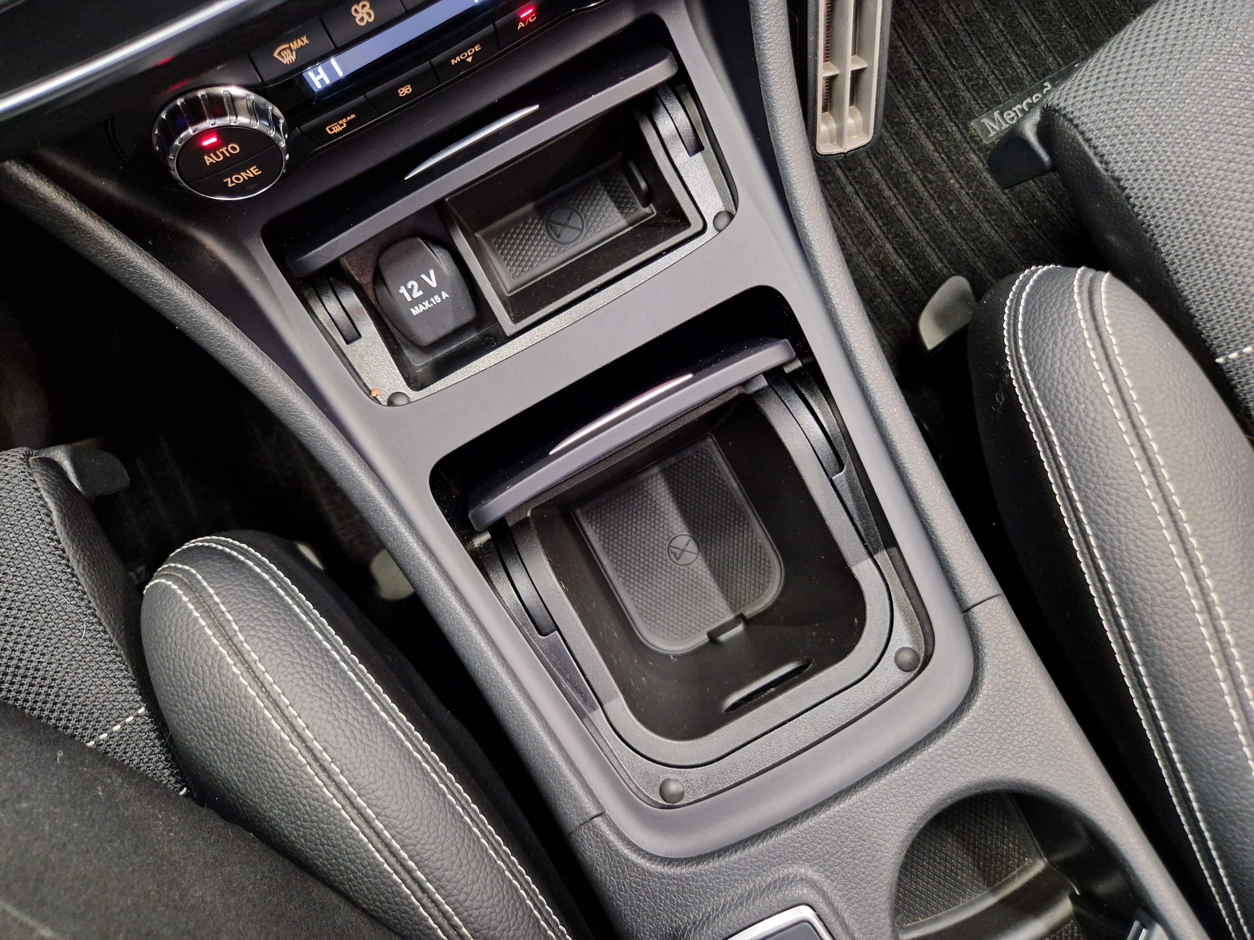 Mercedes-benz CLA 180 A PREMIUM BUSINESS