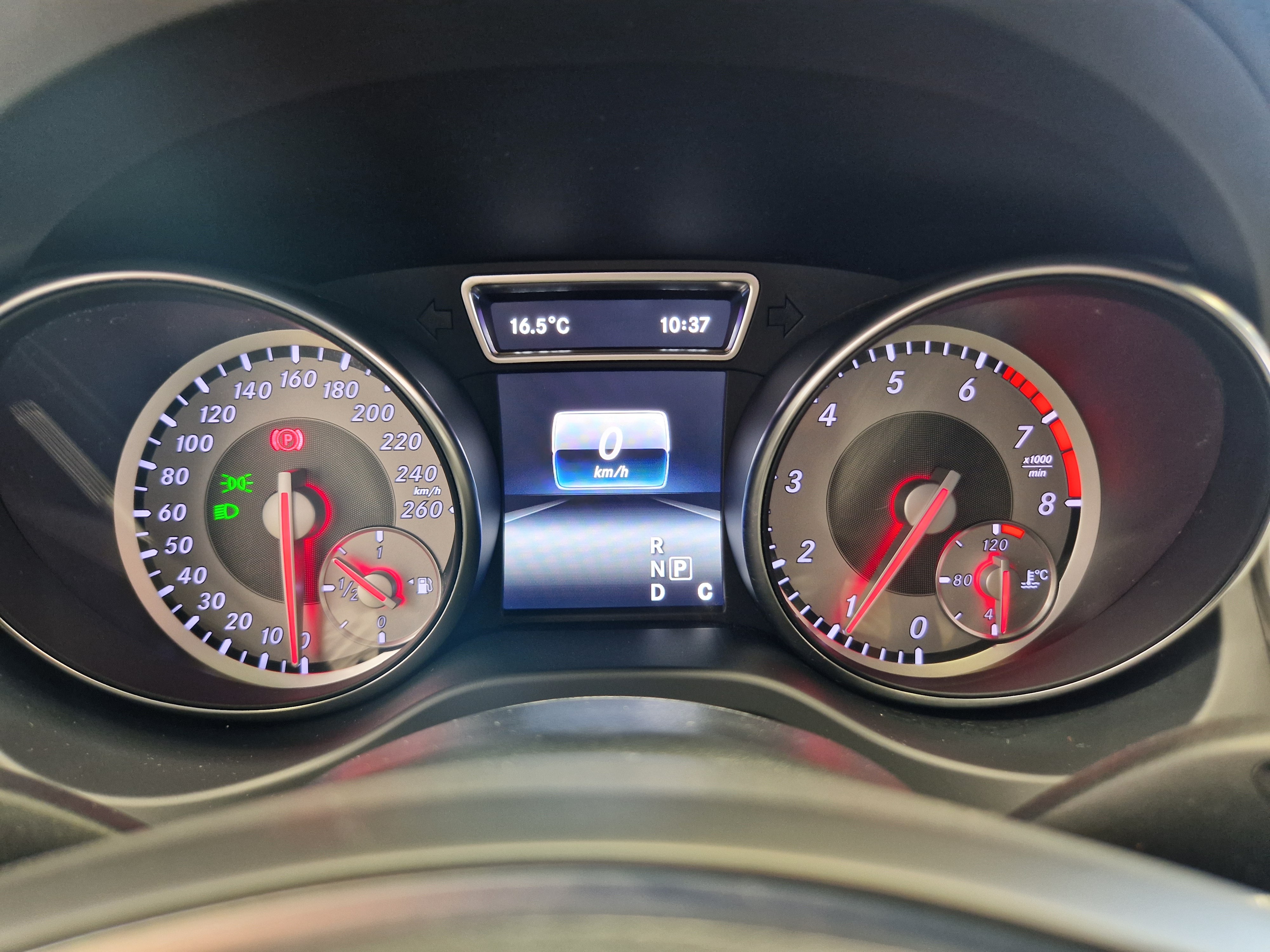 Mercedes-benz CLA 180 A PREMIUM BUSINESS