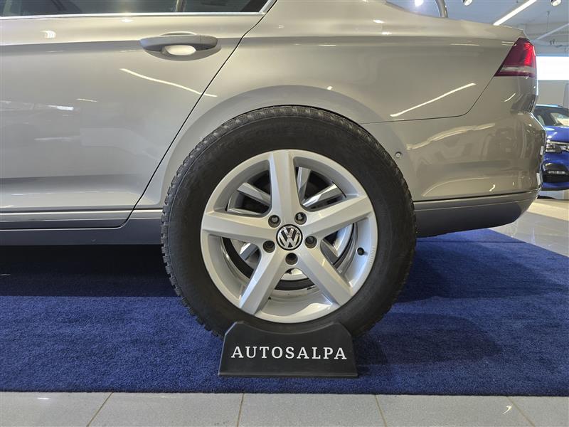 Volkswagen PASSAT SEDAN COMFORTLINE 1.4 TSI 92 KW (125 HV) DSG-AUTOM