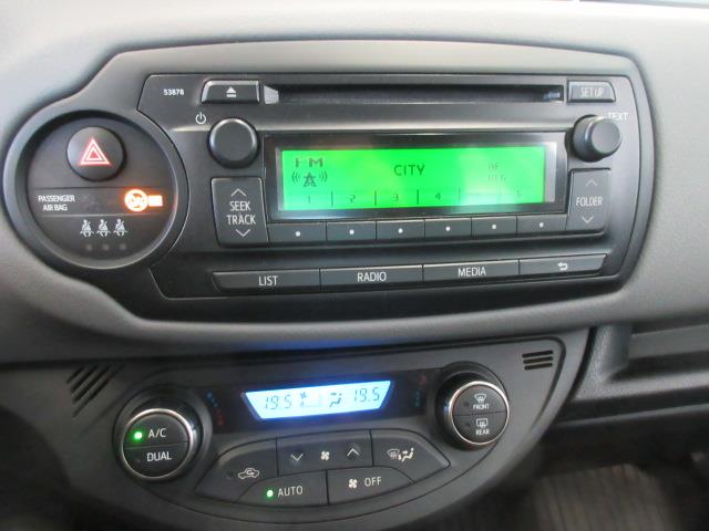 Toyota YARIS 1,5 HYBRID LIFE 5OV