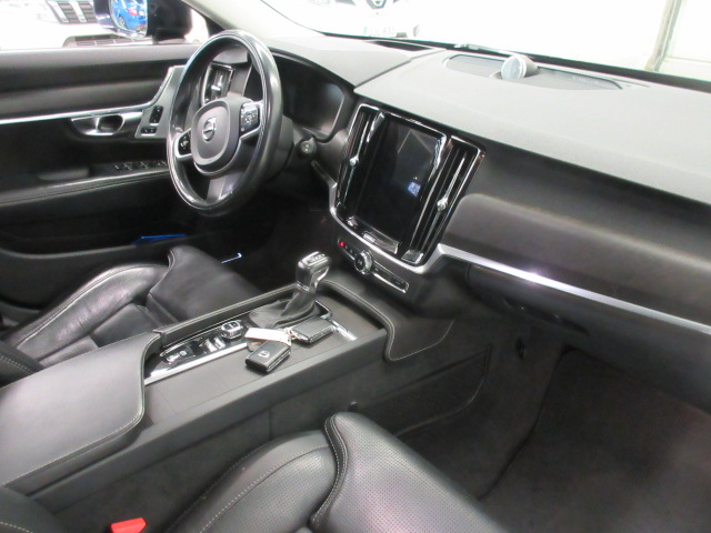 Volvo V90 CROSS COUNTRY D5 AWD BUSINESS PRO AUT