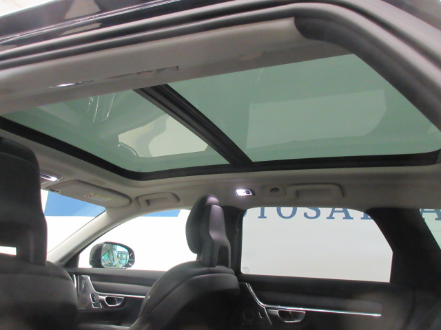 Volvo V90 CROSS COUNTRY D5 AWD BUSINESS PRO AUT