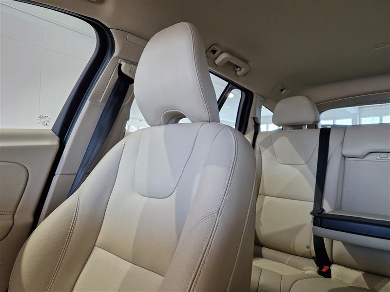 Volvo V60 T3 SUMMUM AUT.