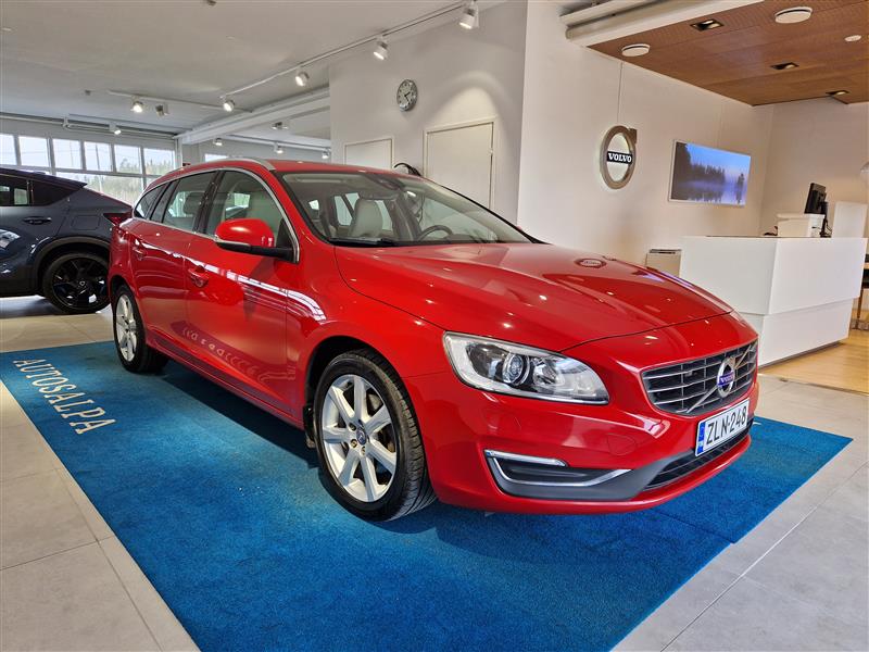 Volvo V60 T3 SUMMUM AUT.