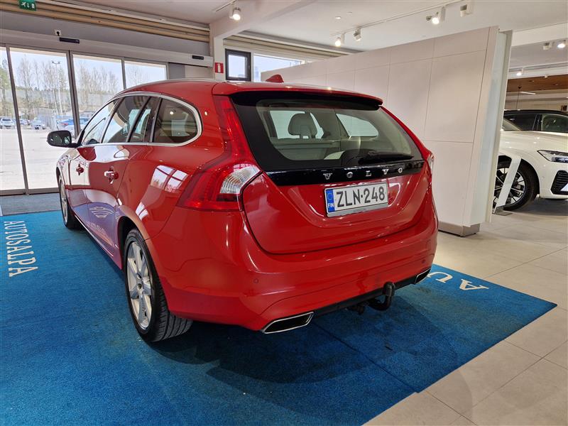 Volvo V60 T3 SUMMUM AUT.