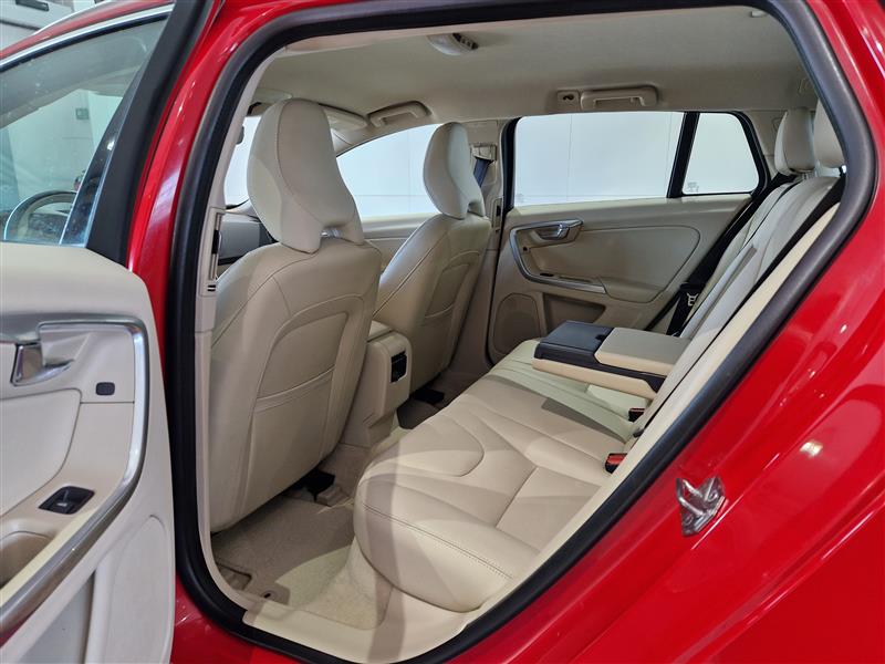 Volvo V60 T3 SUMMUM AUT.