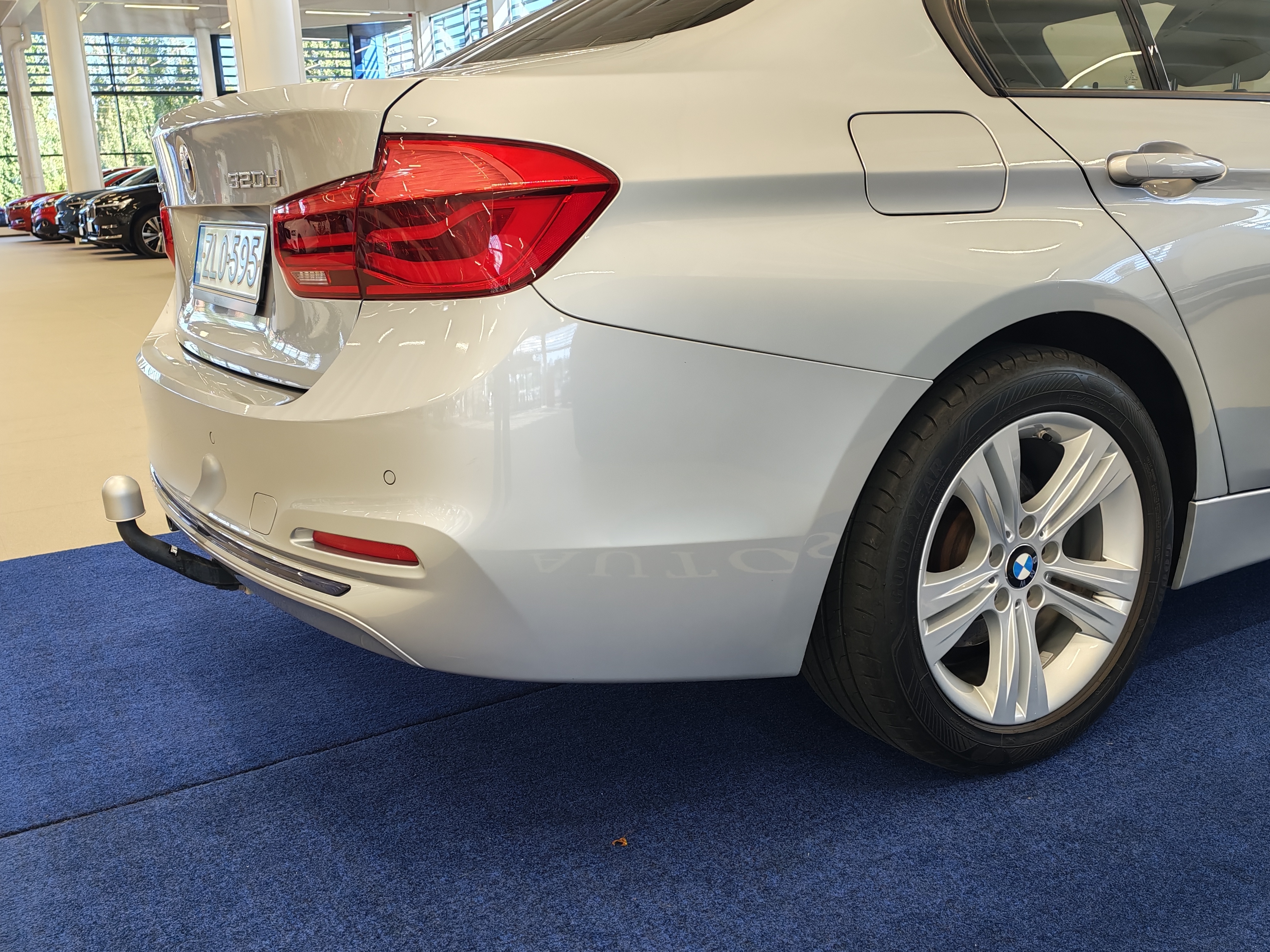 BMW 320 2017, kuva 3/16