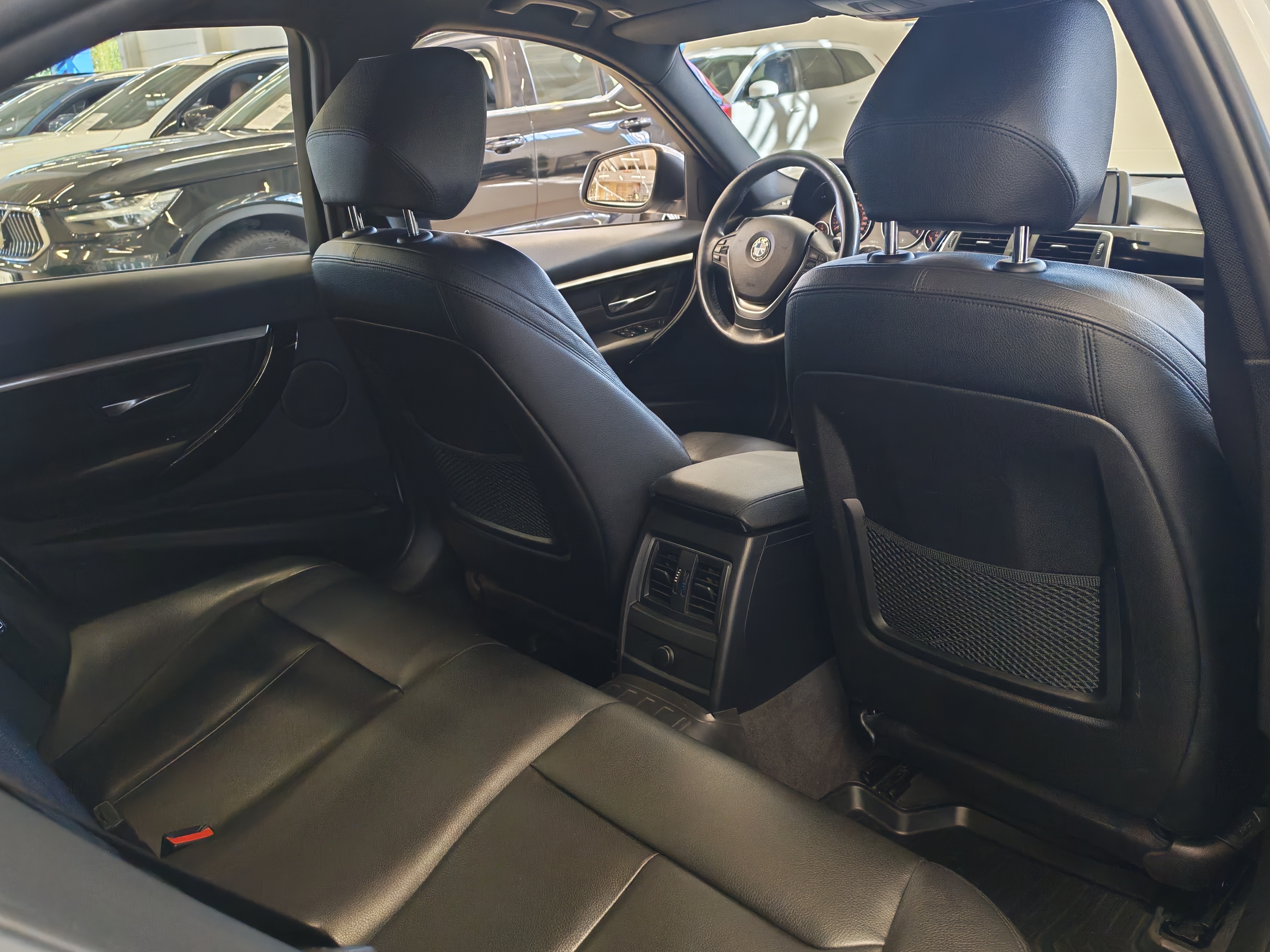 Bmw 320 F30 SEDAN 320D A XDRIVE BUSINESS EXCLUSIVE XDRIVE