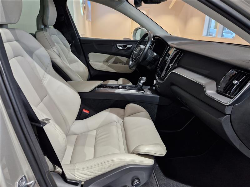 Volvo XC60 D4 AWD INSCRIPTION AUT