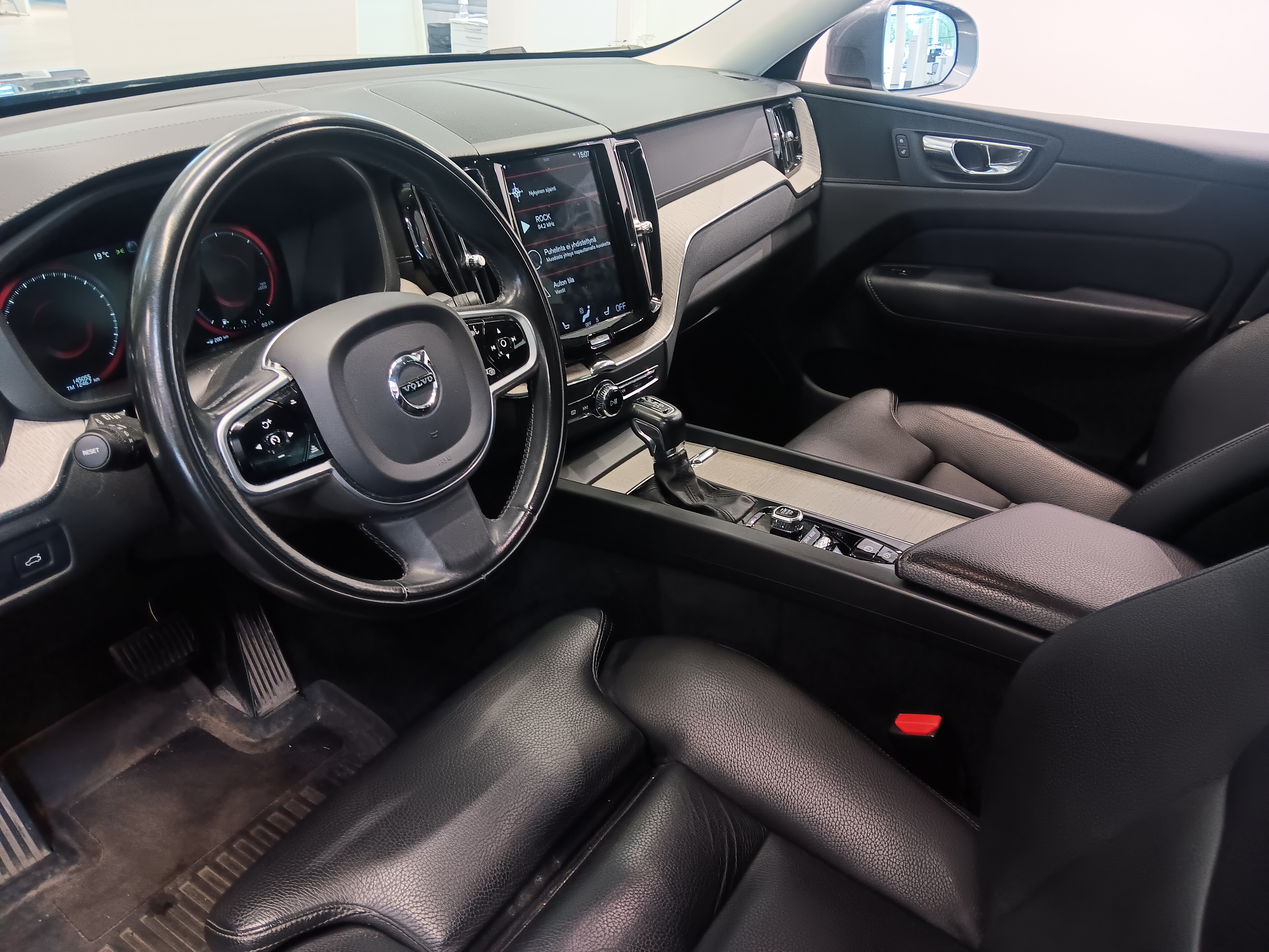 Volvo XC60 D4 AWD INSCRIPTION AUT TAKUU 12KK/20TKM