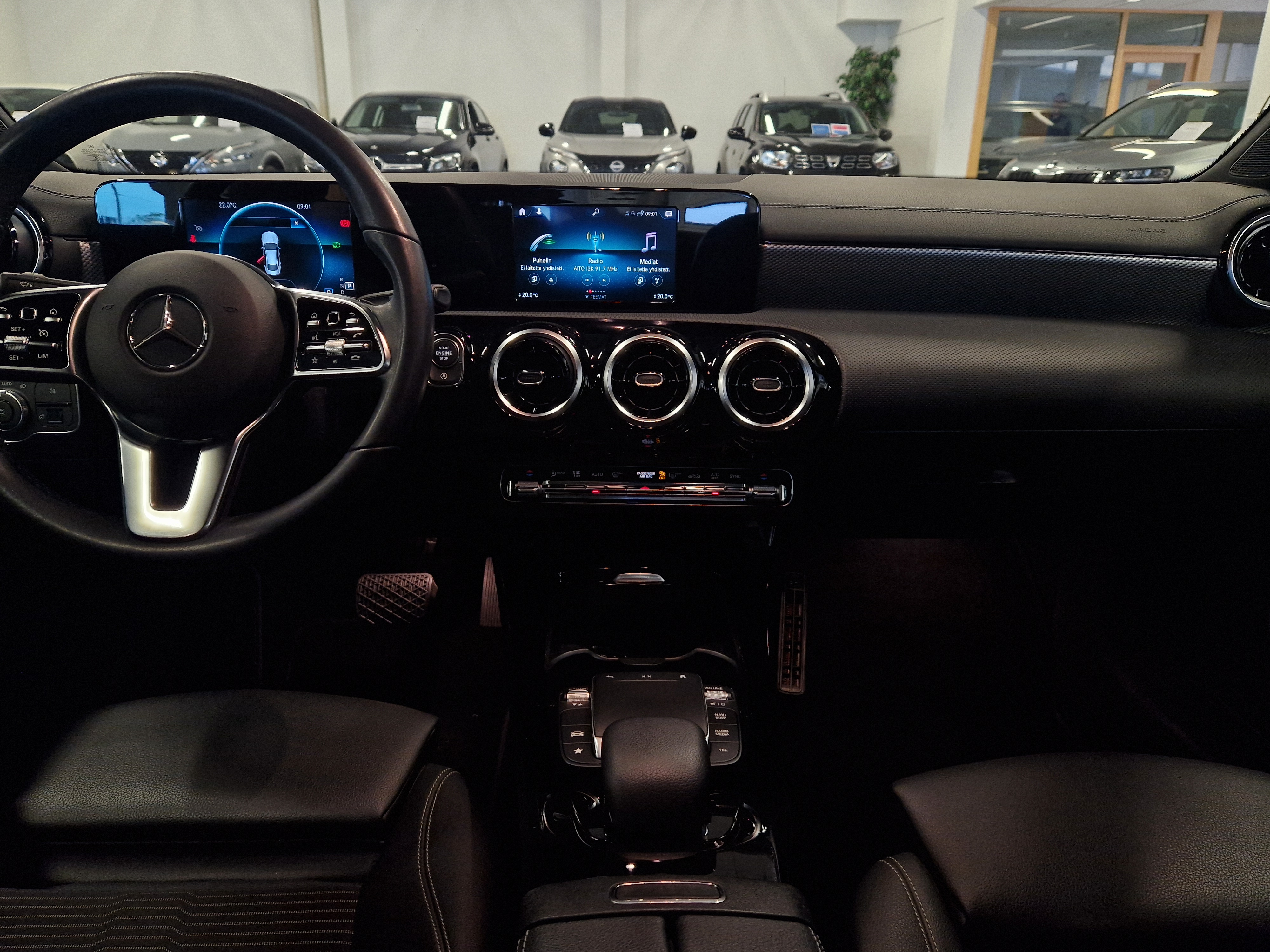 Mercedes-benz CLA 180 A BUSINESS PROGRESSIVE TAKUU 12KK/20TKM