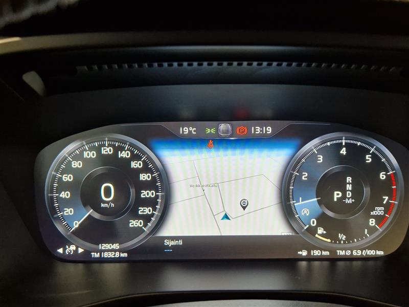Volvo XC40 T4 BUSINESS R-DESIGN AUT.TAKUU12KK/20TKM