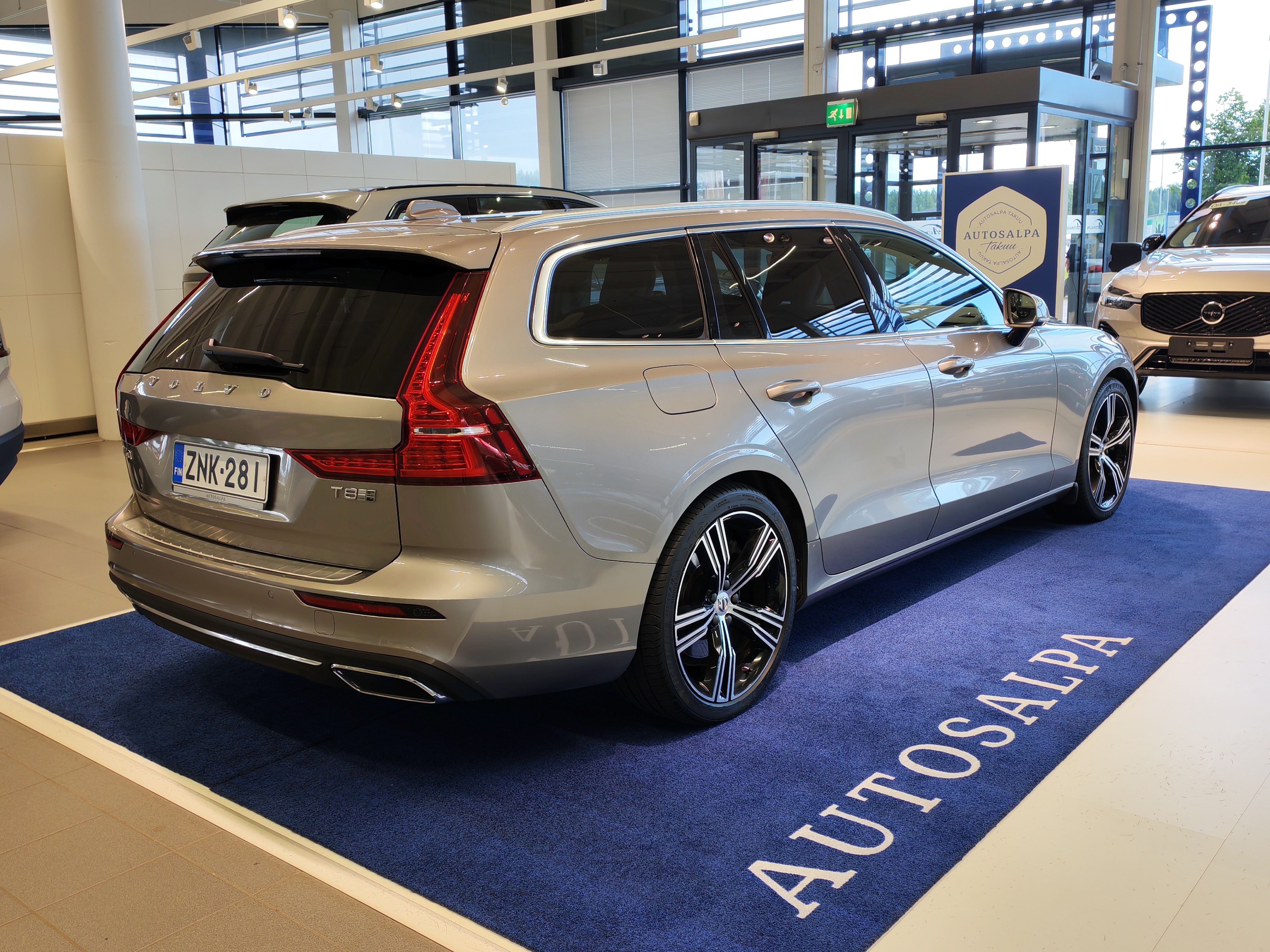 Volvo V60 2020, kuva 3/18