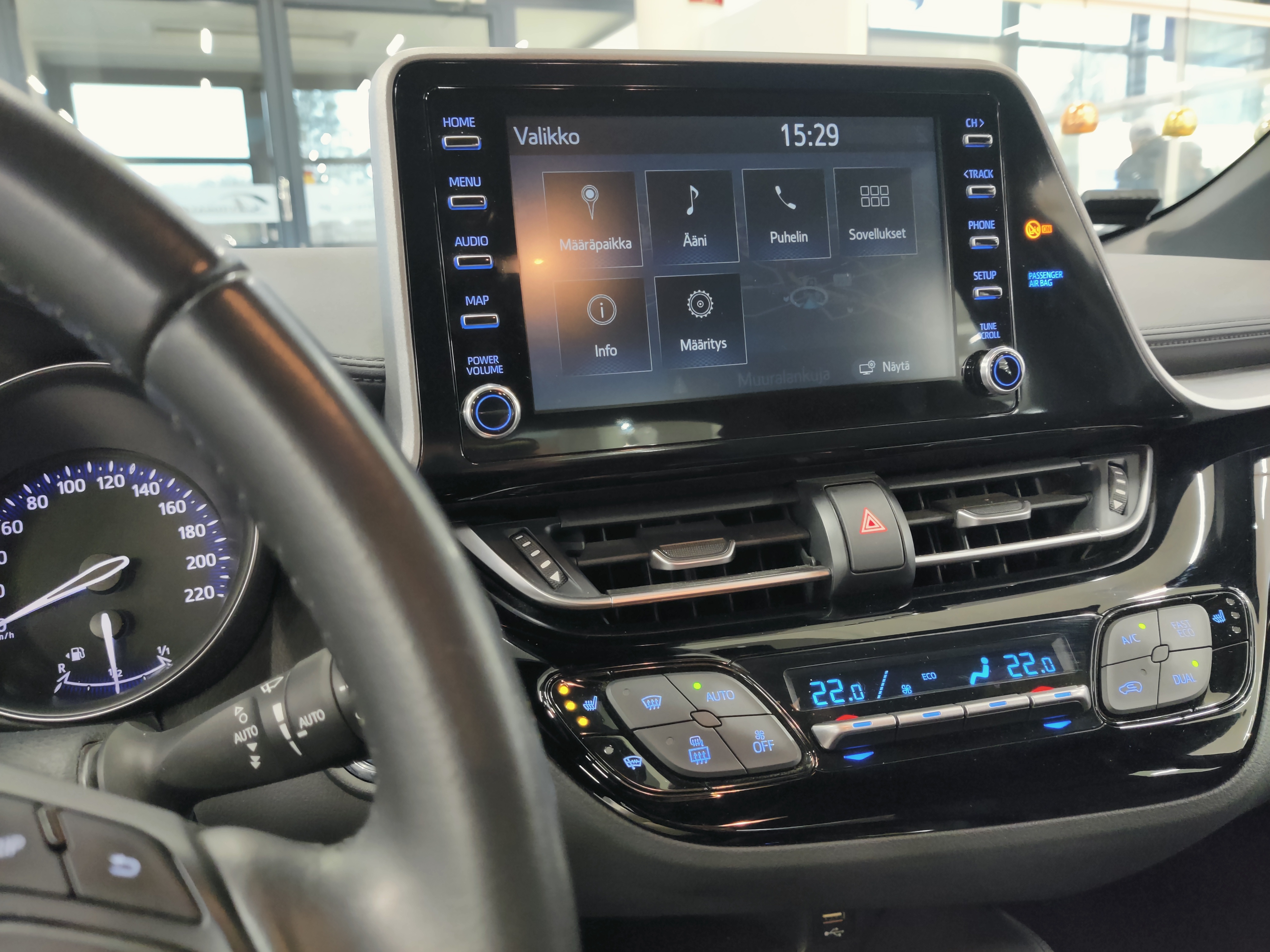 Toyota C-HR 1,8 HYBRID ACTIVE EDITION TAKUU 12KK/20TKM