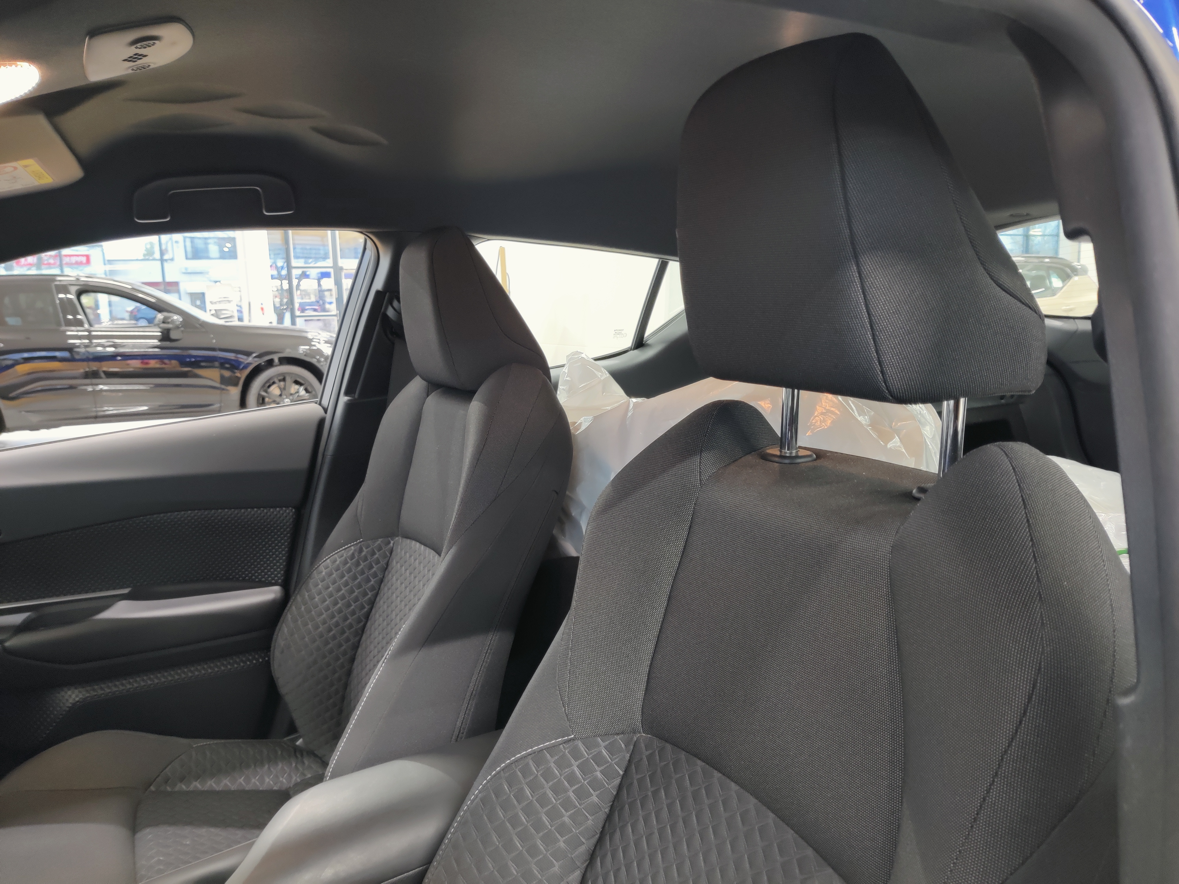Toyota C-HR 1,8 HYBRID ACTIVE EDITION