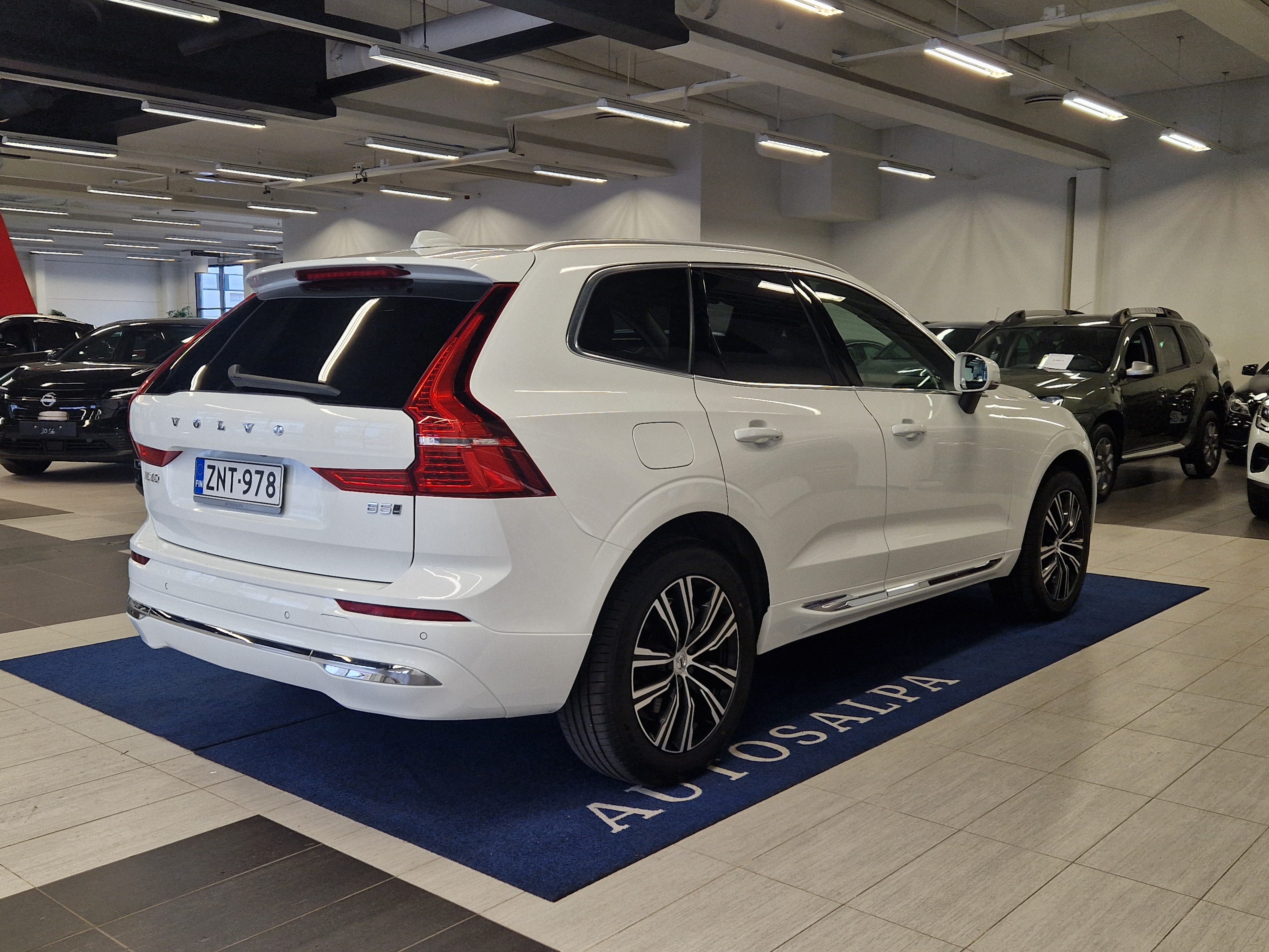 Volvo XC60 B5 AWD D-MHEV Inscription aut 2022, bild 4/21