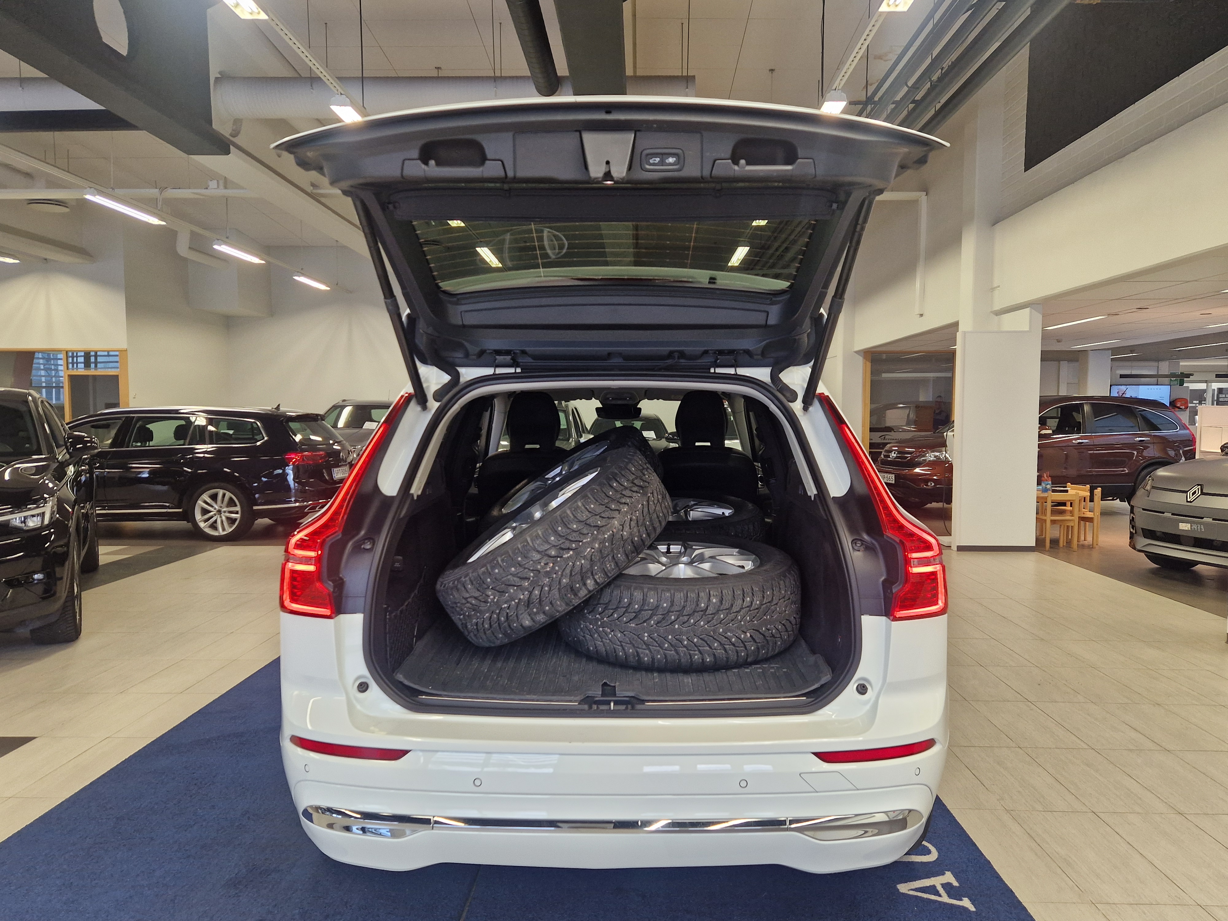 Volvo XC60 B5 AWD D-MHEV Inscription aut 2022, bild 5/21
