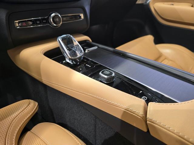 Volvo XC90 T8 AWD LONG RANGE HIGH PERFORMANCE INSCRIPTION AUT