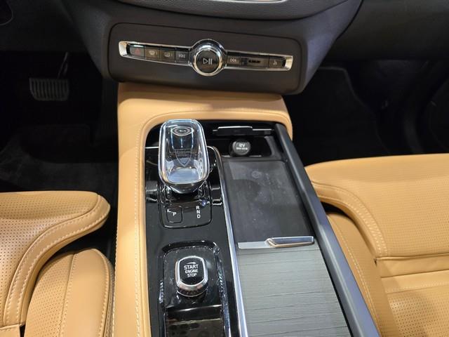 Volvo XC90 T8 AWD LONG RANGE HIGH PERFORMANCE INSCRIPTION AUT