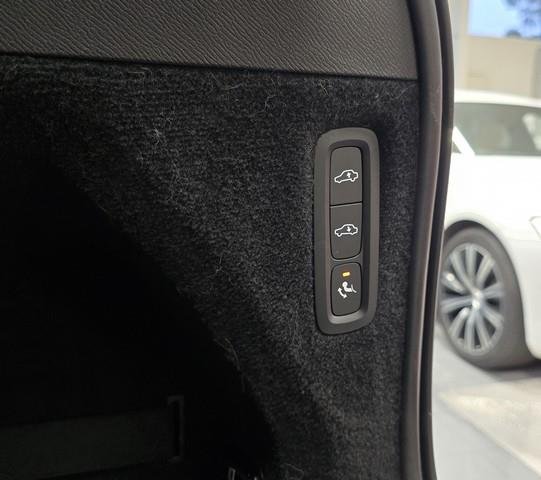 Volvo XC90 T8 AWD LONG RANGE HIGH PERFORMANCE INSCRIPTION AUT