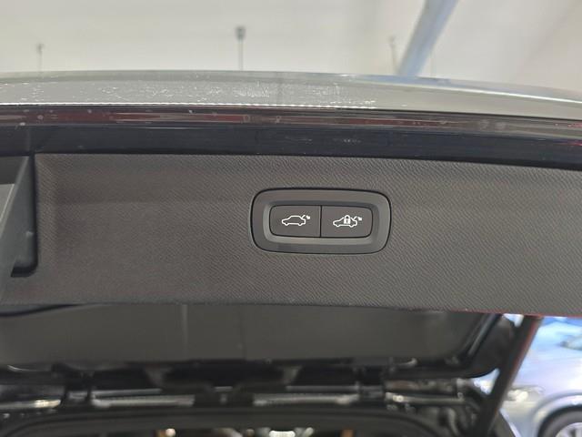 Volvo XC90 T8 AWD LONG RANGE HIGH PERFORMANCE INSCRIPTION AUT