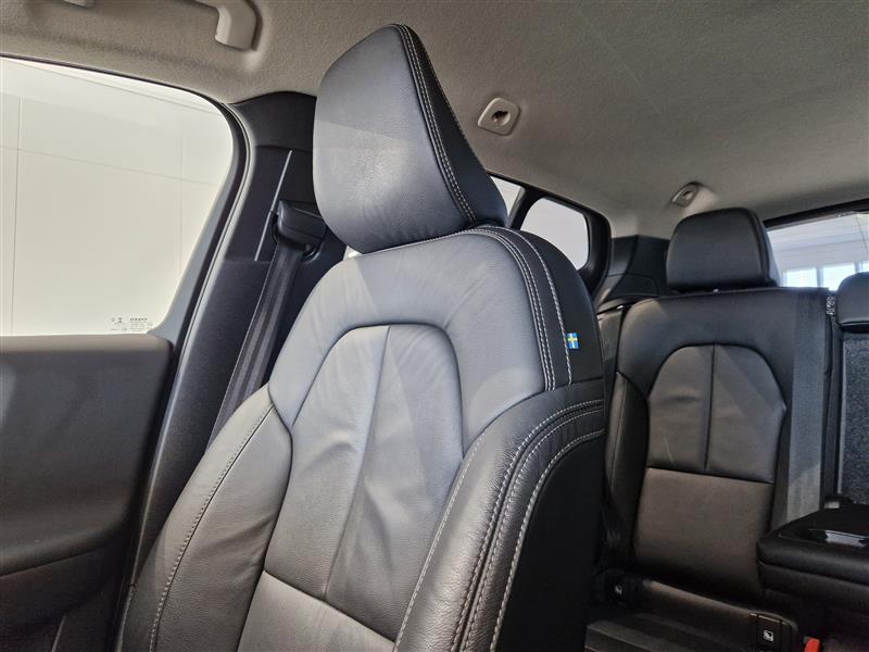 Volvo XC40 T4 TWE BUSINESS INSCRIPTION EDITION.TAKUU 24KK/40T