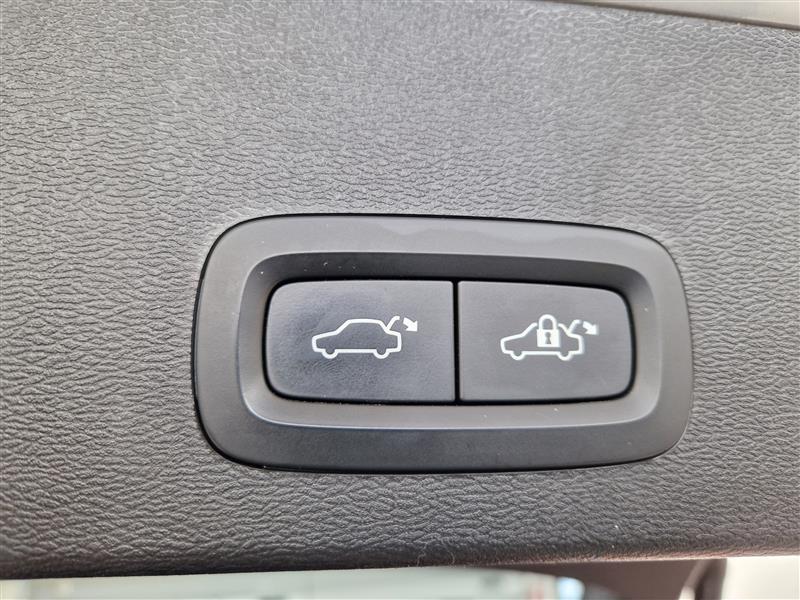 Volvo XC40 T4 TWE BUSINESS INSCRIPTION EDITION.TAKUU 24KK/40T