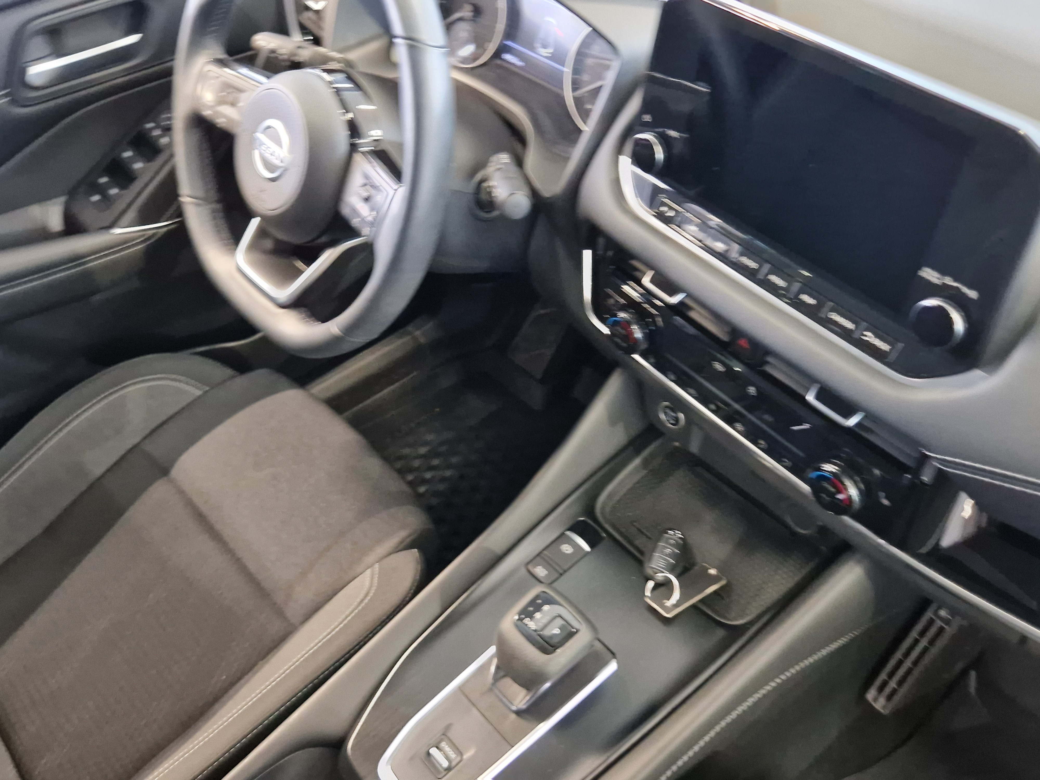 Nissan QASHQAI MHEV 158 XTRONIC 2WD N-CONNECTA TAKUU 24KK/40TKM