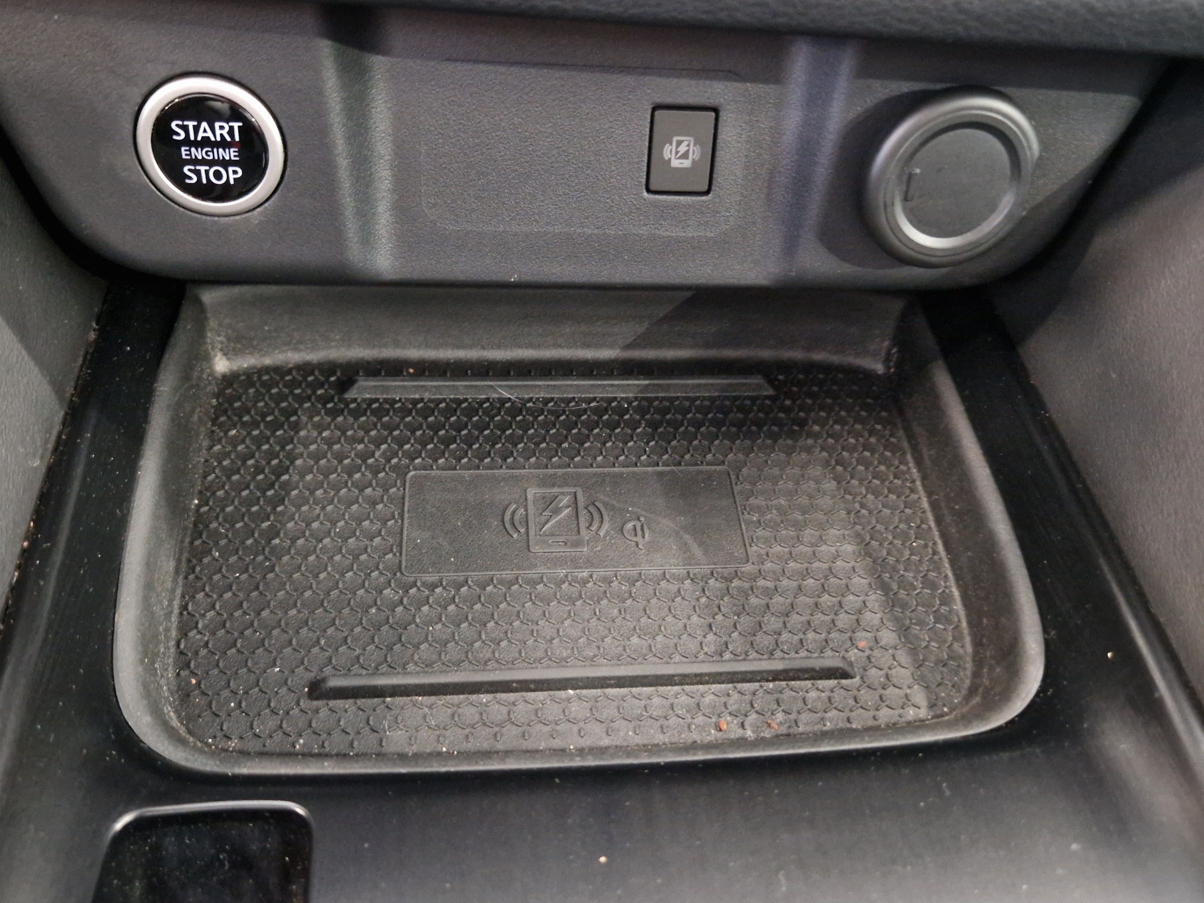 Nissan QASHQAI MHEV 158 XTRONIC 2WD N-CONNECTA TAKUU 24KK/40TKM