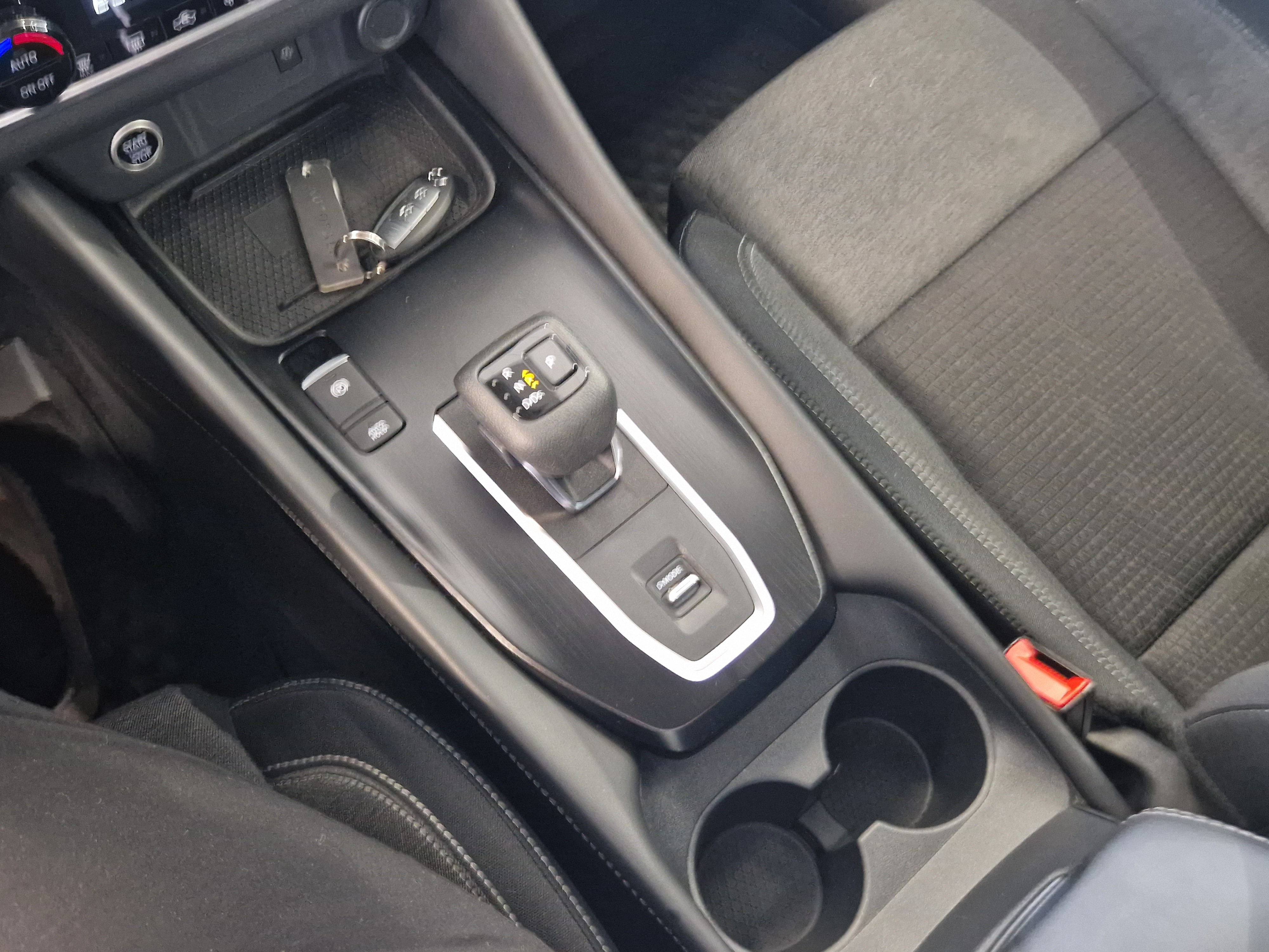 Nissan QASHQAI MHEV 158 XTRONIC 2WD N-CONNECTA TAKUU 24KK/40TKM