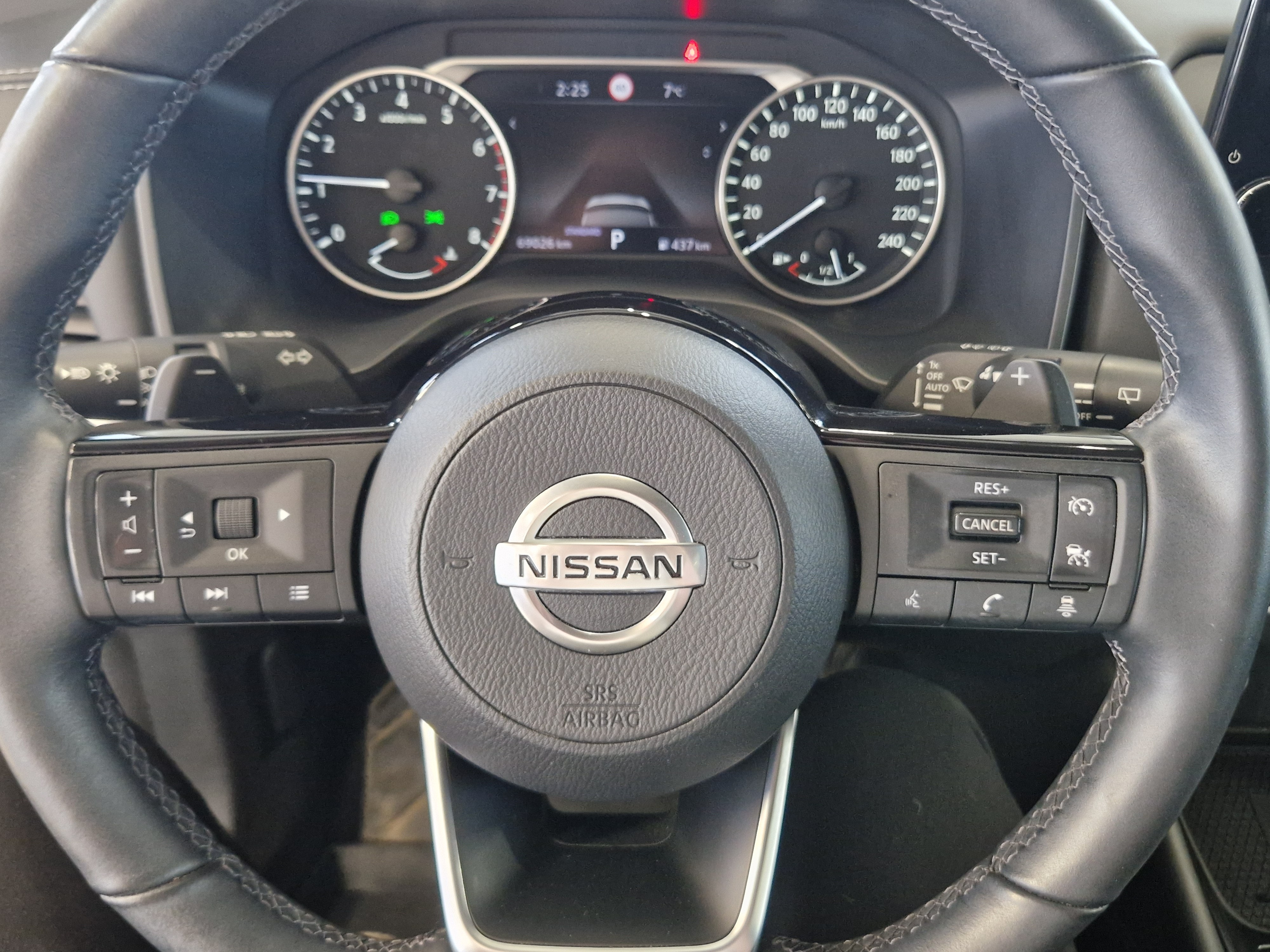 Nissan QASHQAI MHEV 158 XTRONIC 2WD N-CONNECTA TAKUU 24KK/40TKM