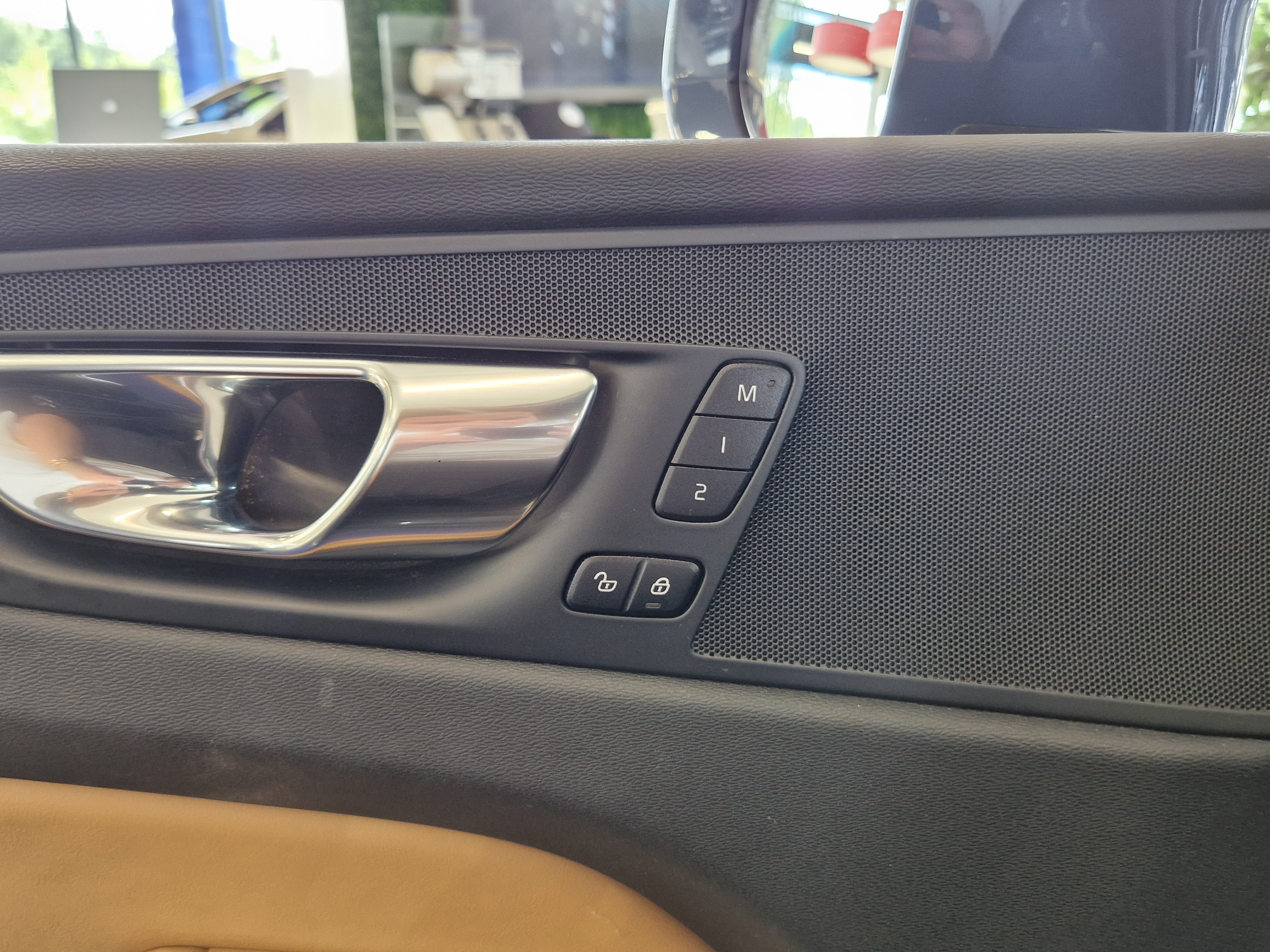 Volvo XC60 2022, kuva 5/21