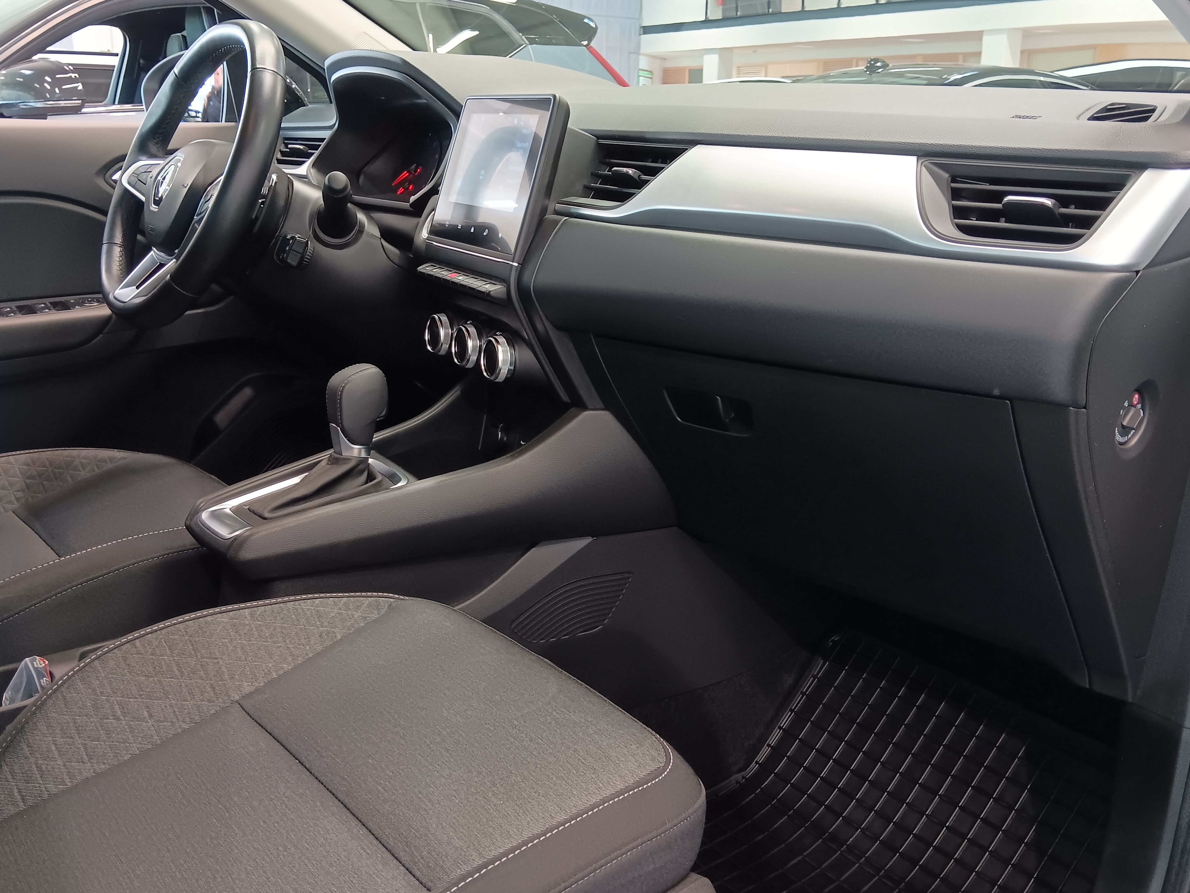 Renault CAPTUR TCE 140 EDC-AUT MILD HYBRID EQUILIBRE