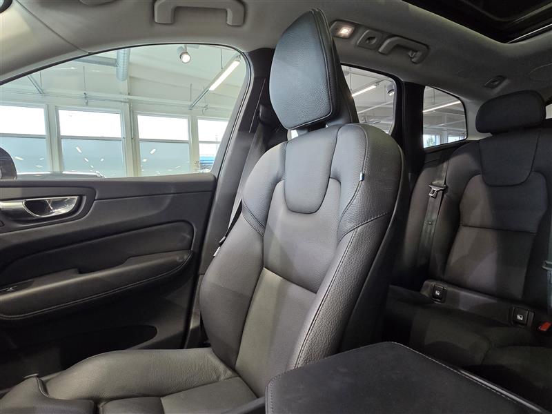 Volvo XC60 T8 AWD LONG RANGE PLUS BRIGHT TAKUU 24KK/40TKM