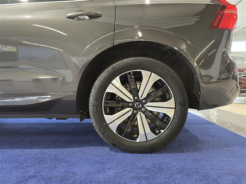 Volvo XC60 T8 AWD LONG RANGE PLUS BRIGHT TAKUU 24KK/40TKM