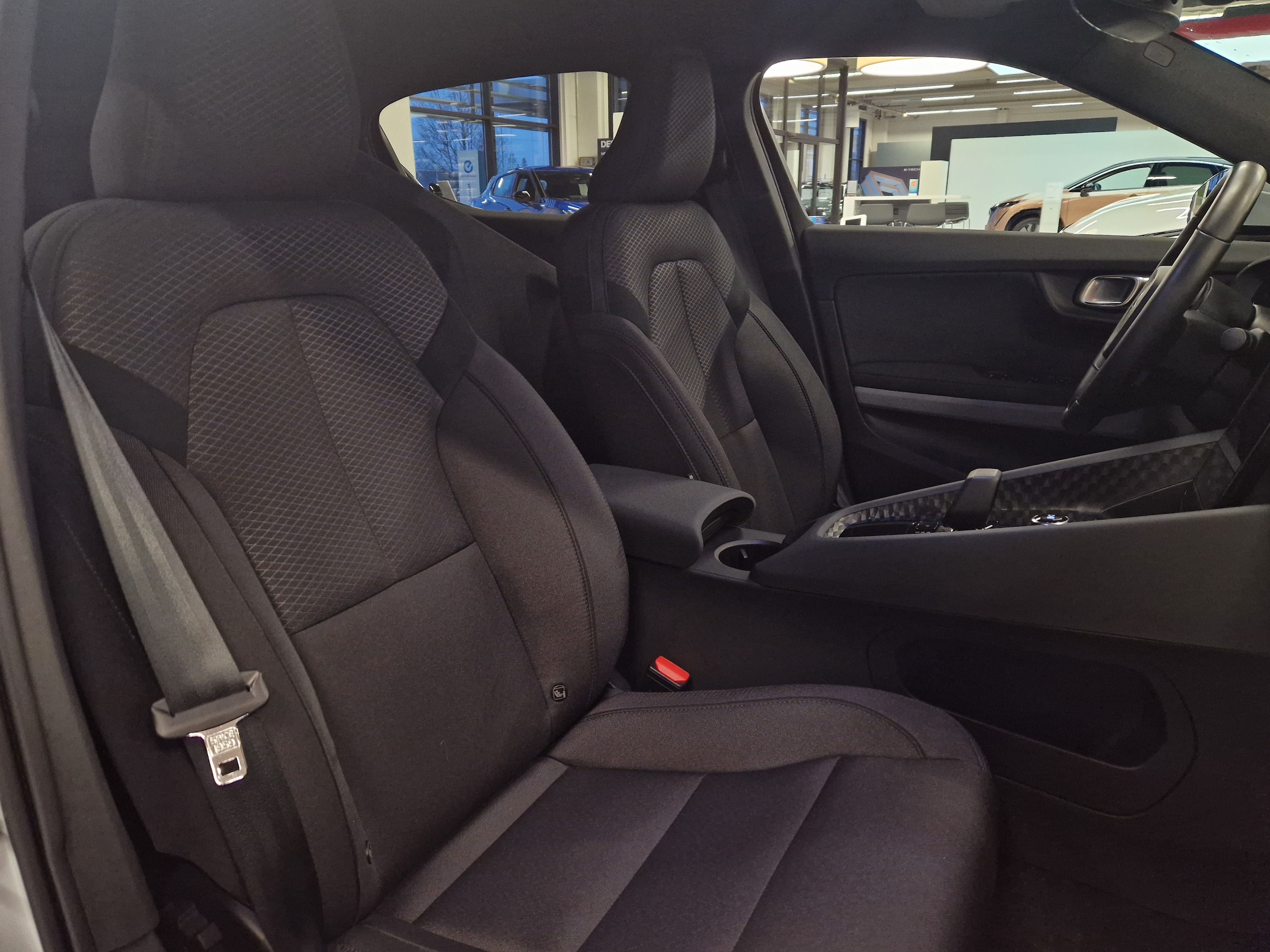 Polestar 2 STANDARD RANGE SINGLE MOTOR 170KW 69KWH.