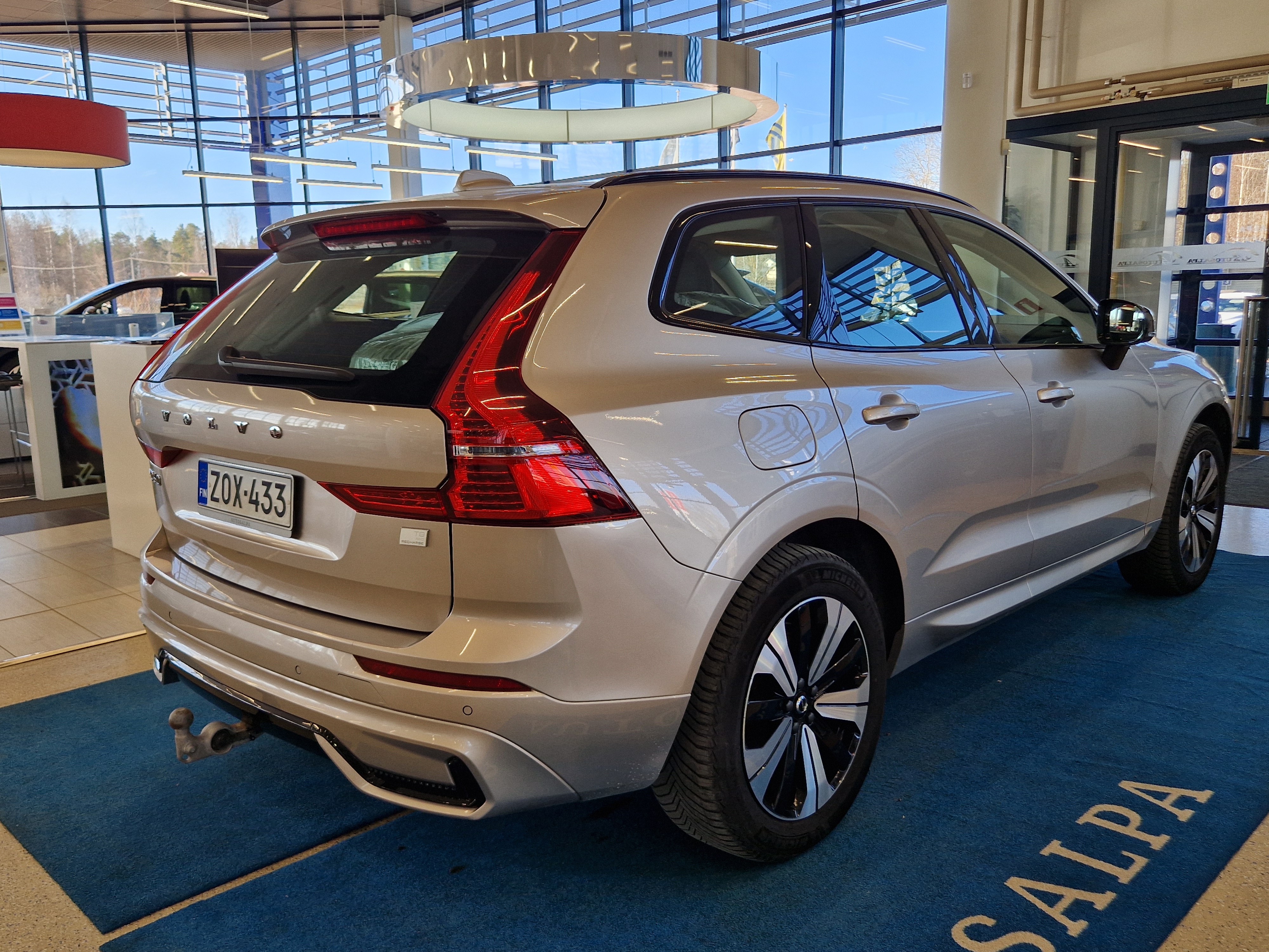 Volvo XC60 T8 AWD LONG RANGE PLUS DARK TAKUU 24KK/40TKM