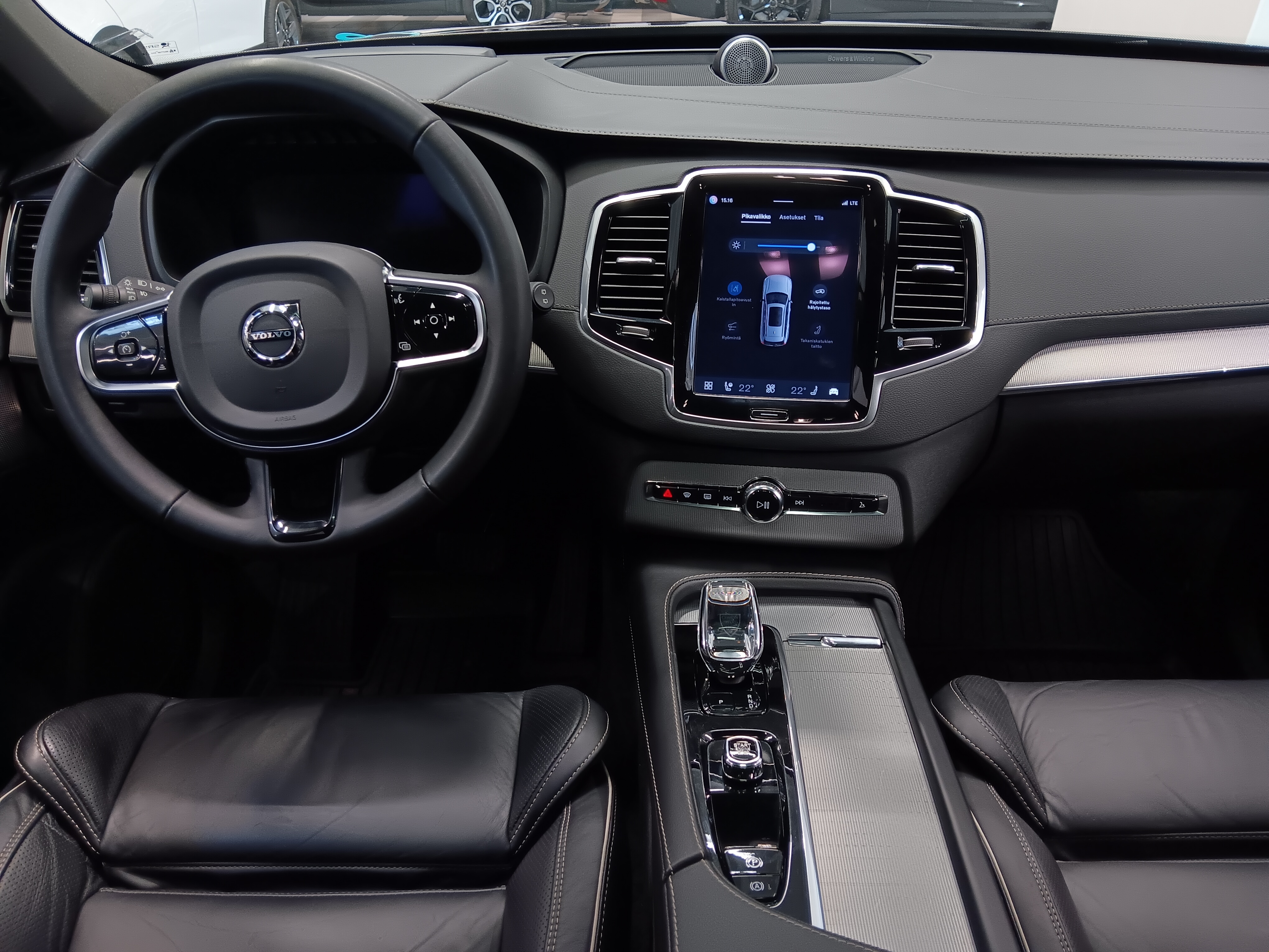 Volvo XC90 T8 AWD LONG RANGE HIGH PERFORMANCE ULTIMATE DARK A