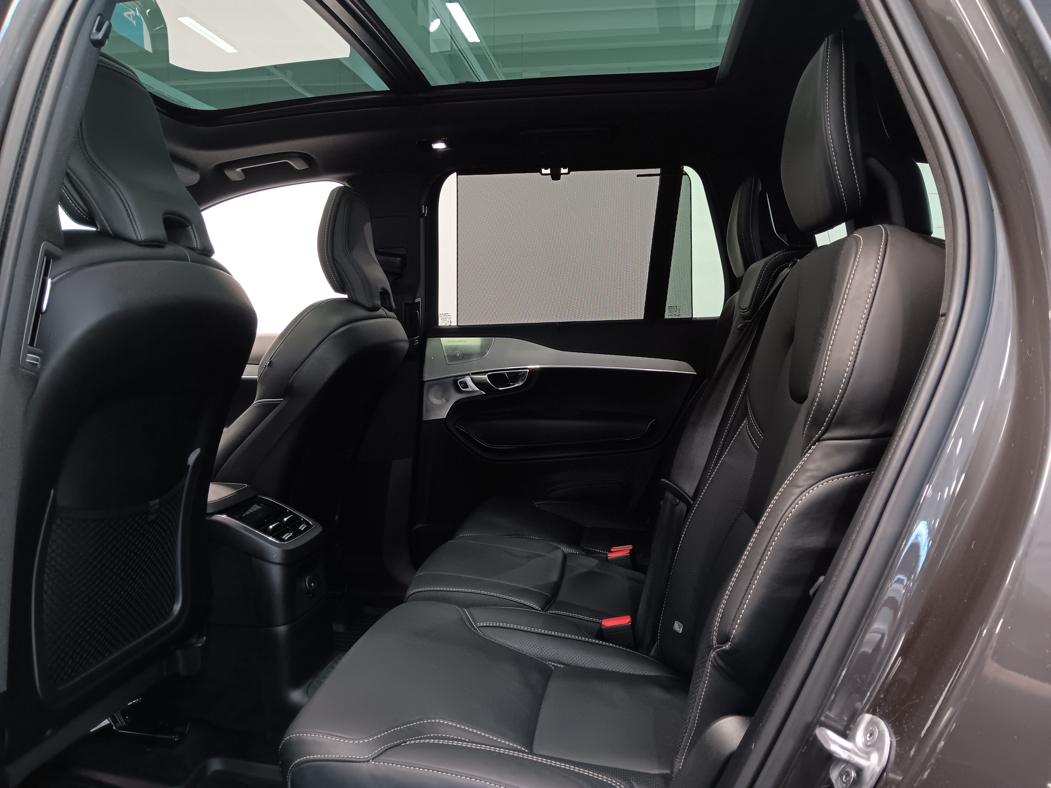 Volvo XC90 T8 AWD LONG RANGE HIGH PERFORMANCE ULTIMATE DARK A