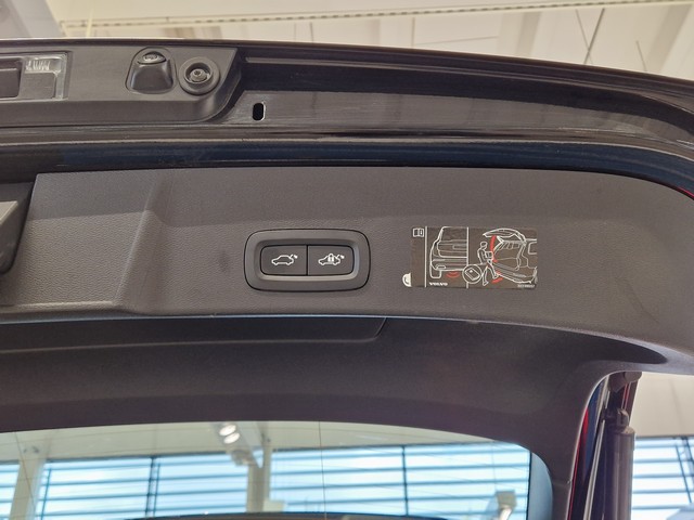 Volvo XC40 T4 TWE INSCRIPTION EXPRESSION TAKUU 24KK/40TKM