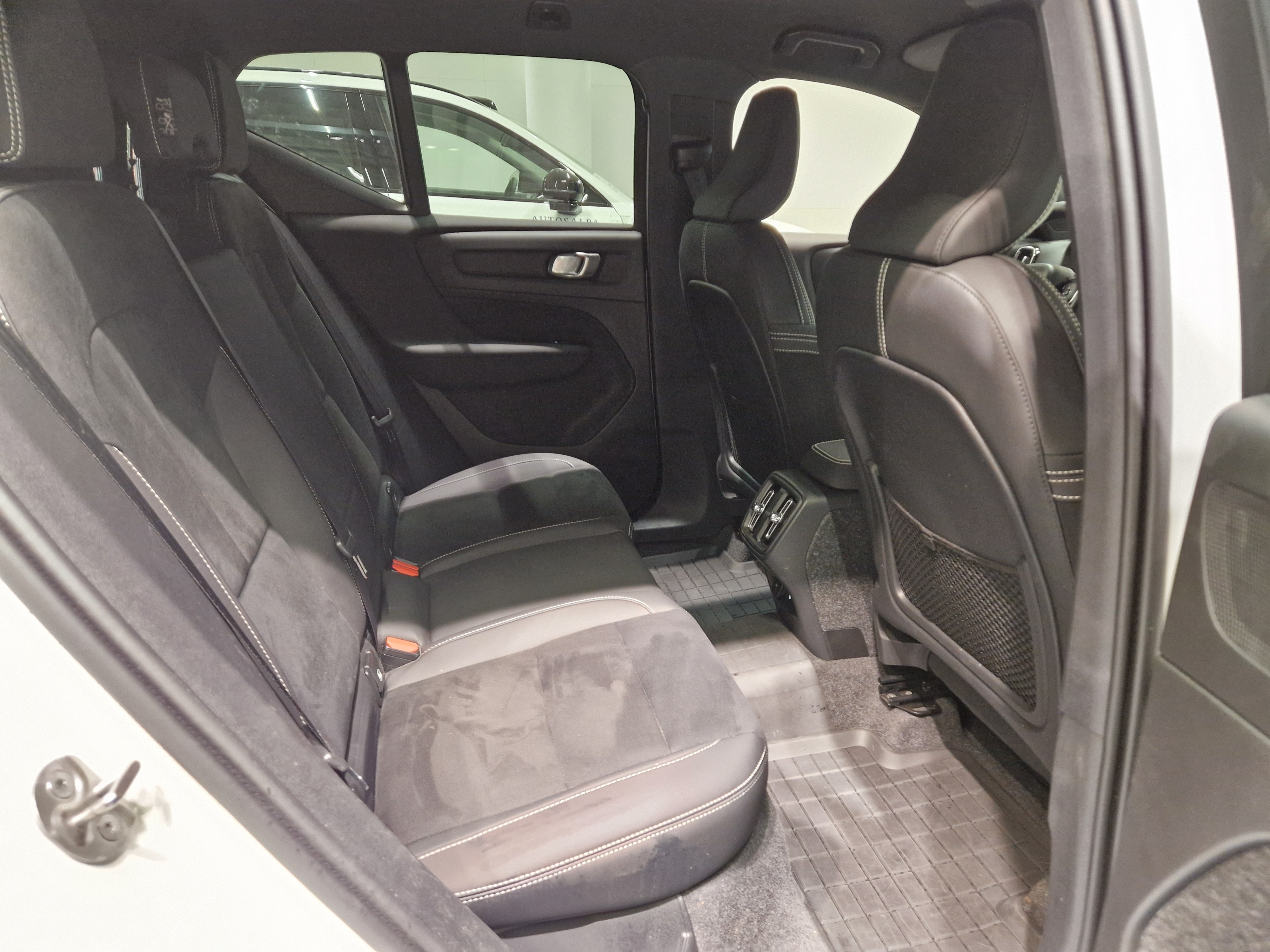 Volvo XC40 B3 MHEV EDITION PLUS DCT AUT TAKUU 24KK/40TKM