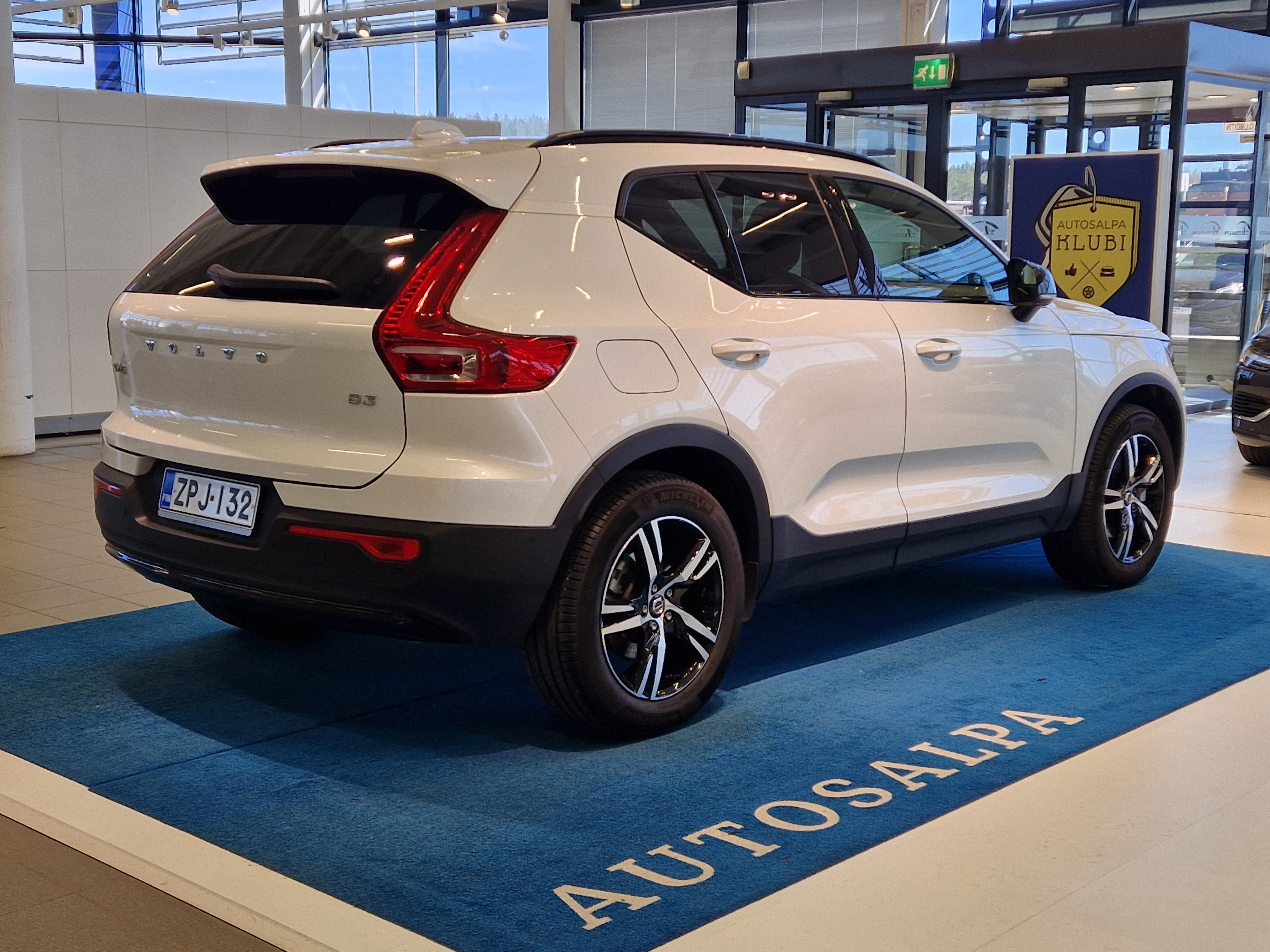 Volvo XC40 2025, kuva 3/22