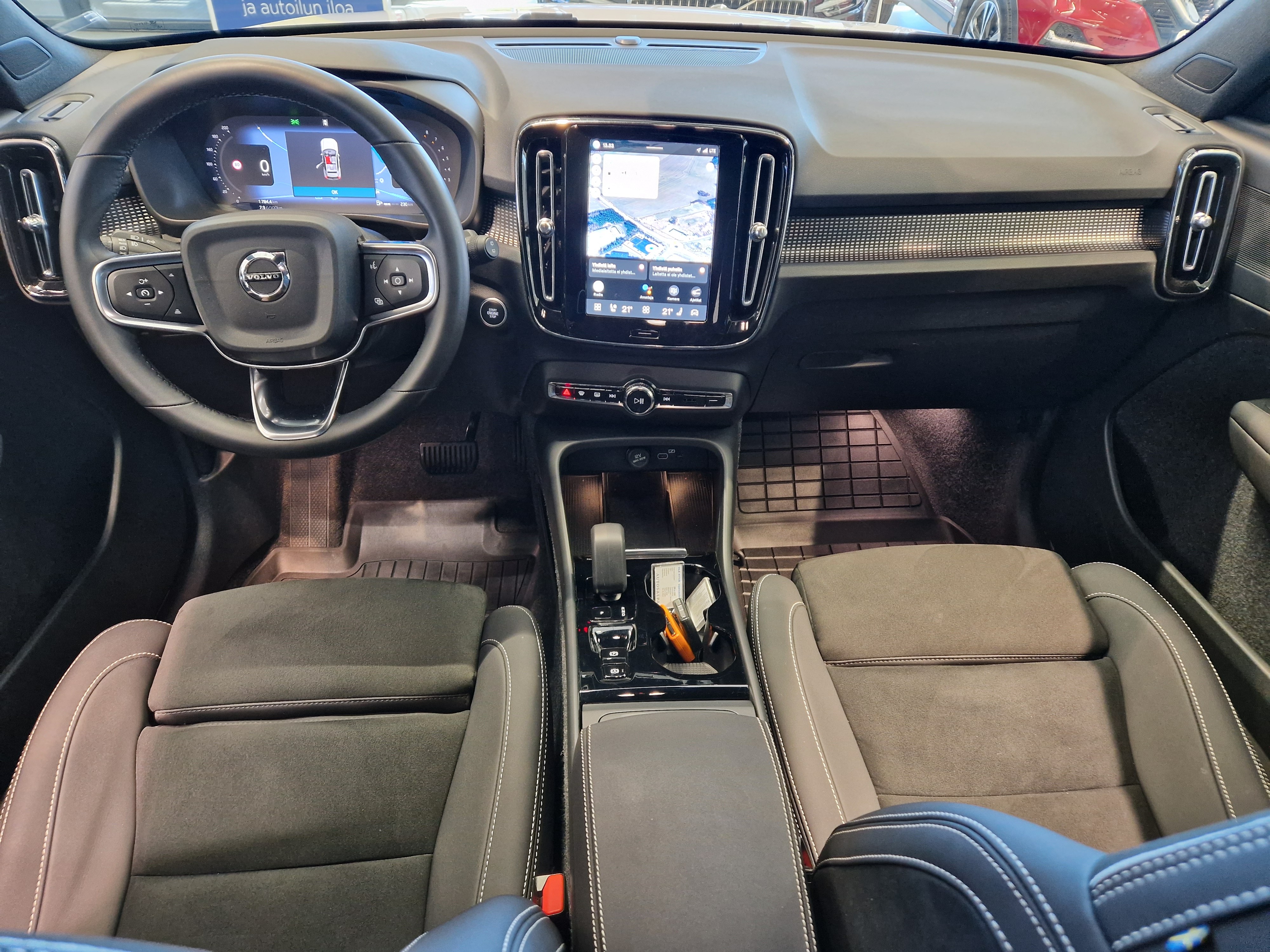 Volvo XC40 2025, kuva 5/22