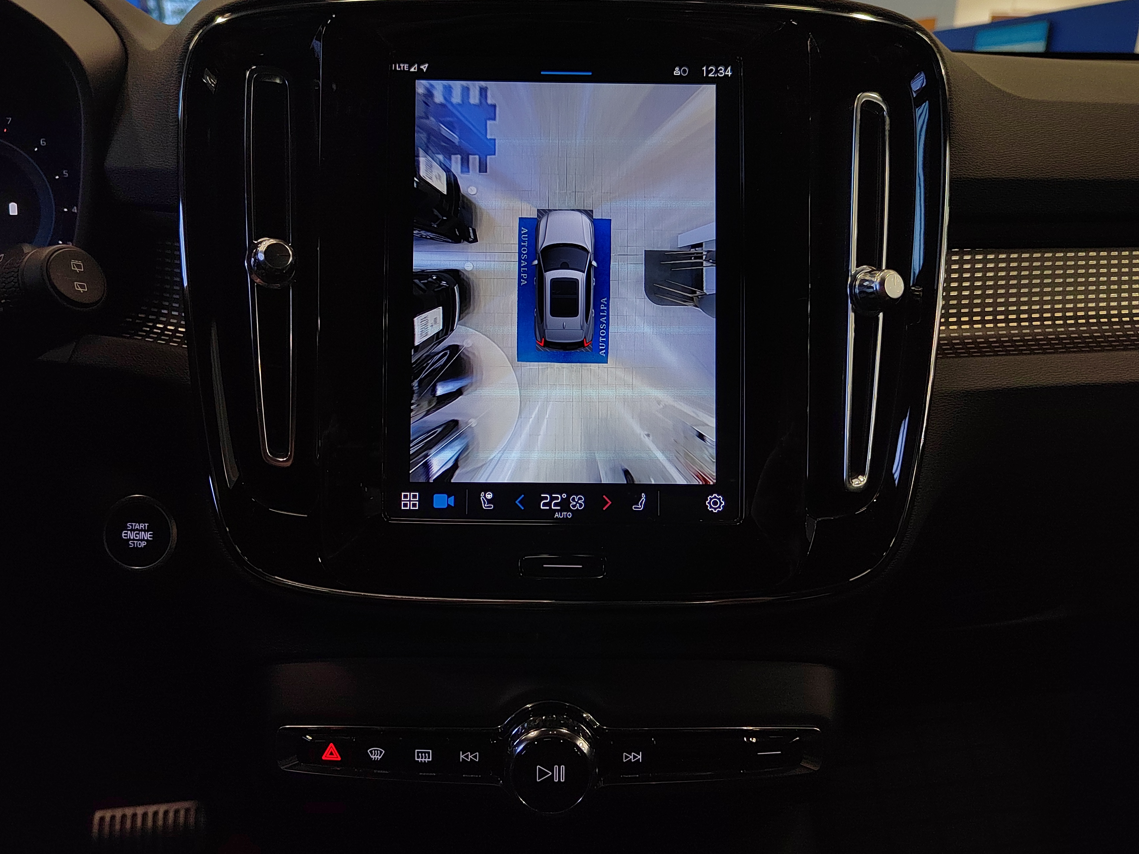 Volvo XC40 B3 MHEV EDITION PLUS DCT AUT. TAKUU 24KK/40TKM.