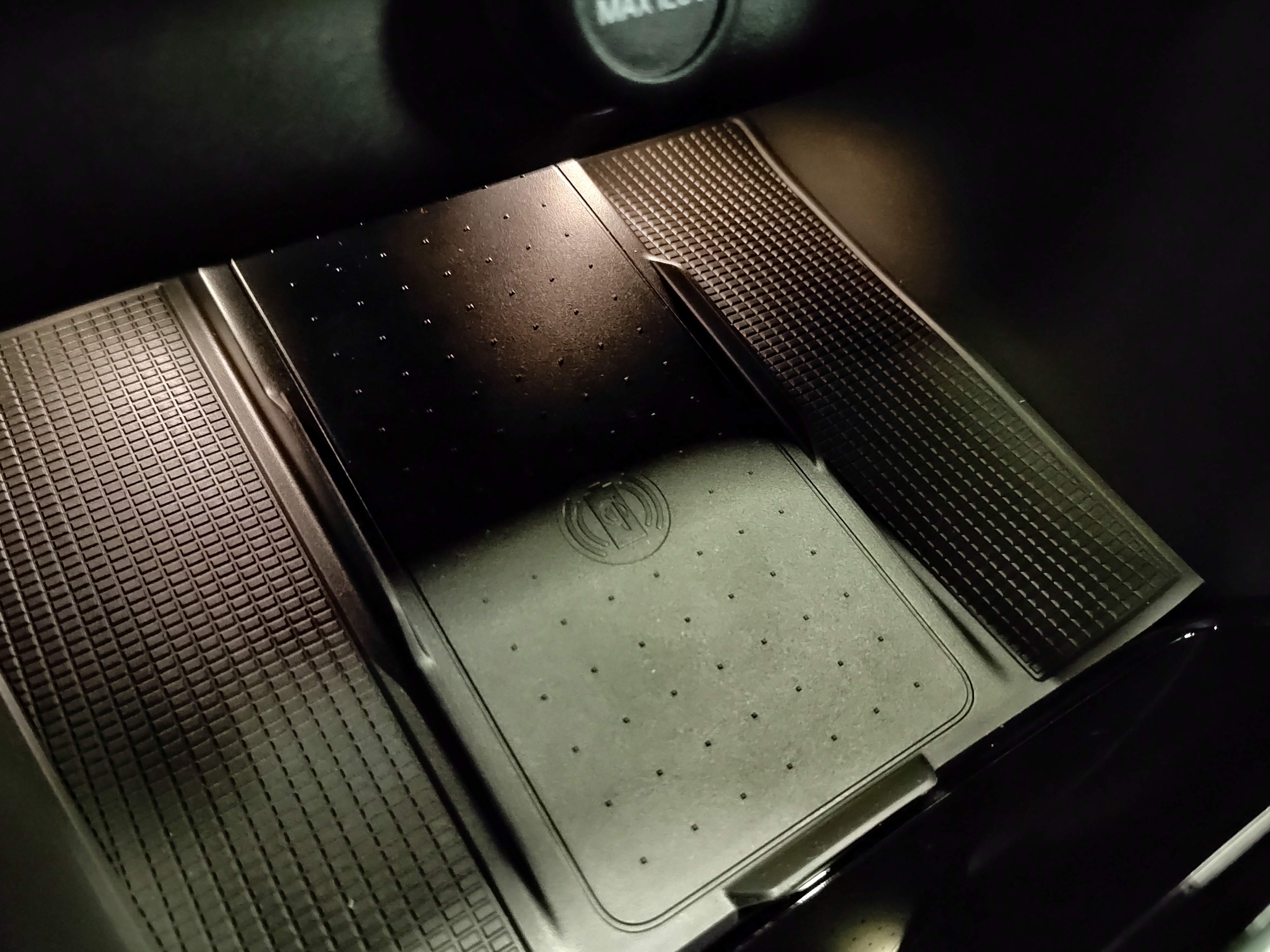 Volvo XC40 B3 MHEV EDITION PLUS DCT AUT. TAKUU 24KK/40TKM.