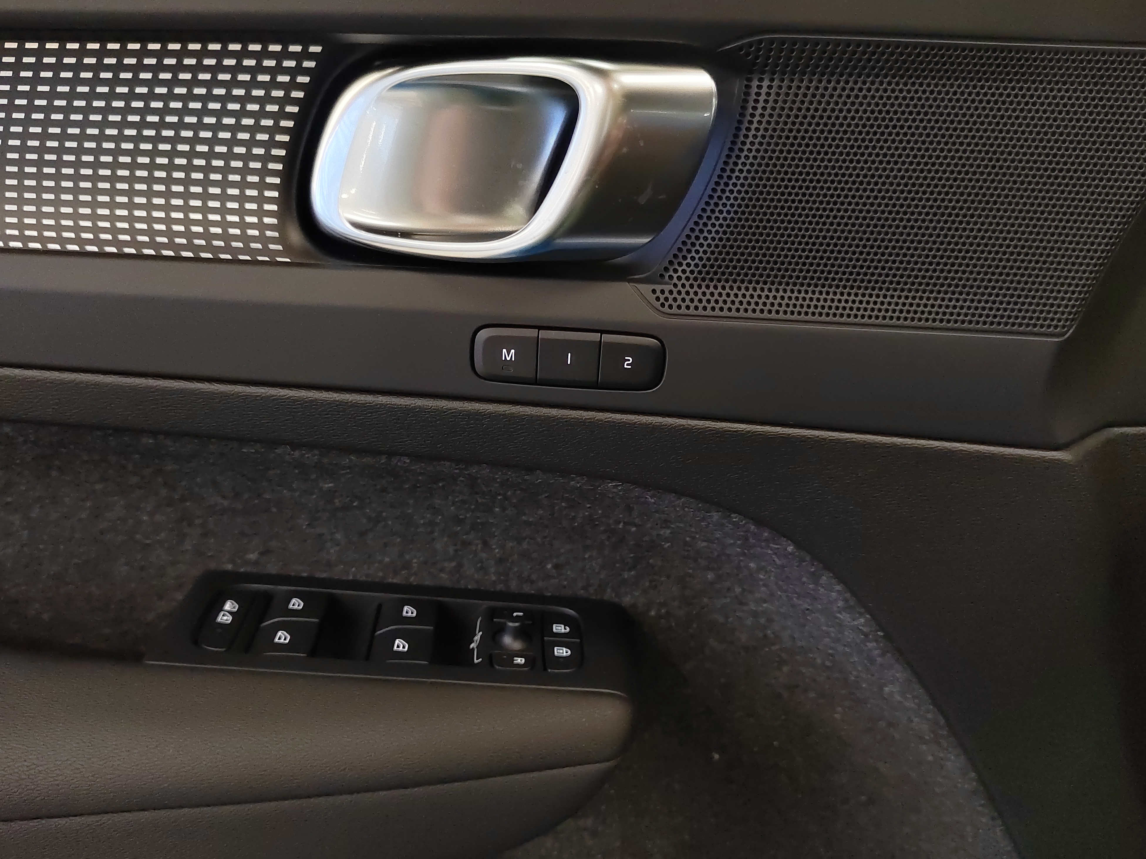 Volvo XC40 B3 MHEV EDITION PLUS DCT AUT. TAKUU 24KK/40TKM.