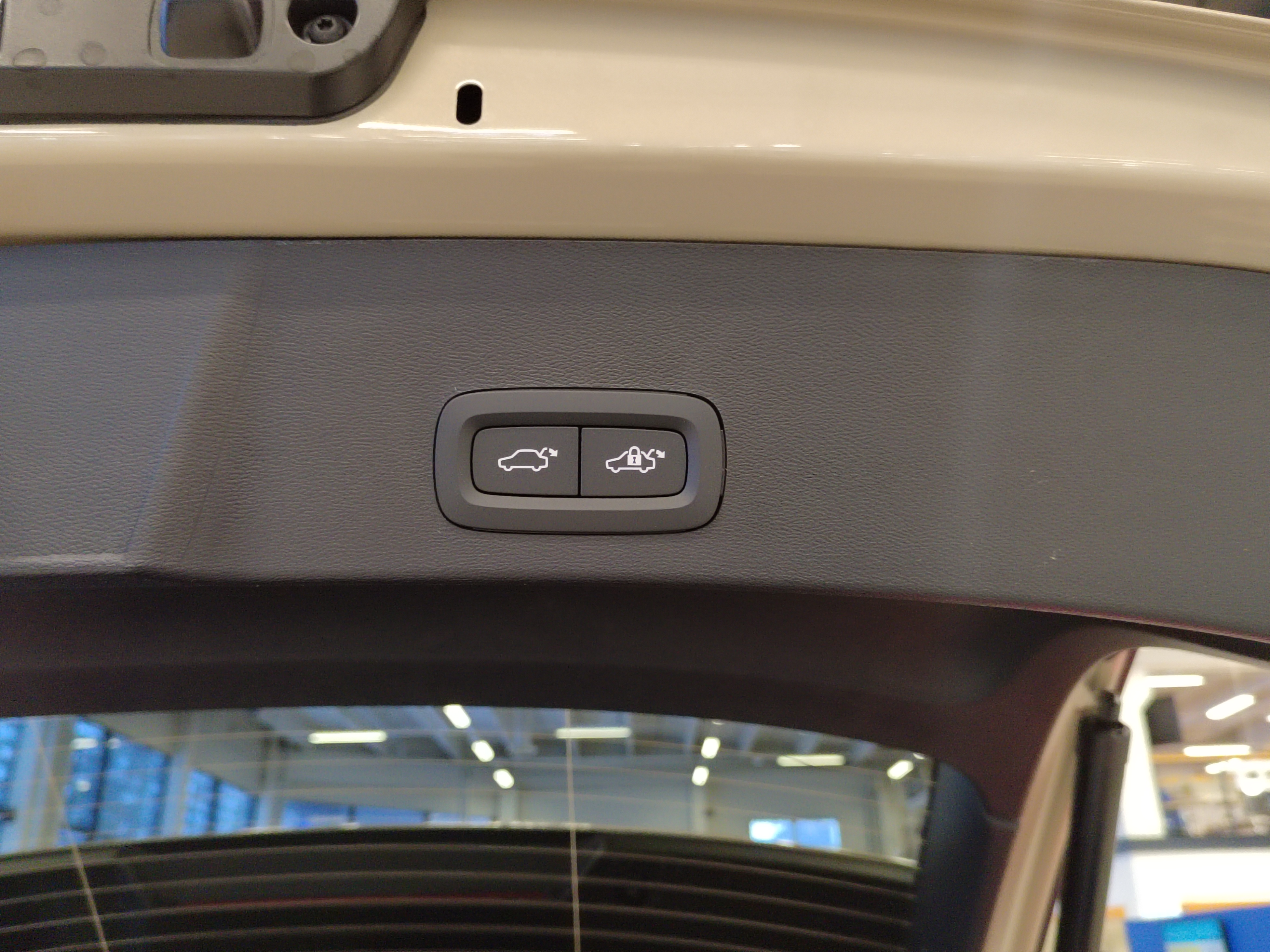 Volvo XC40 B3 MHEV EDITION PLUS DCT AUT. TAKUU 24KK/40TKM.