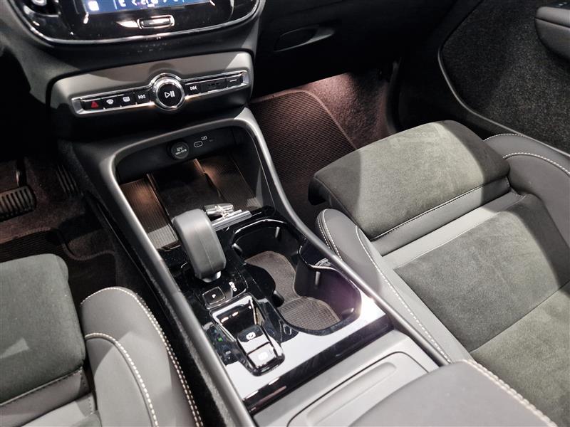 Volvo XC40 B3 MHEV EDITION PLUS DCT AUT.TAKUU 24KK/40TKM